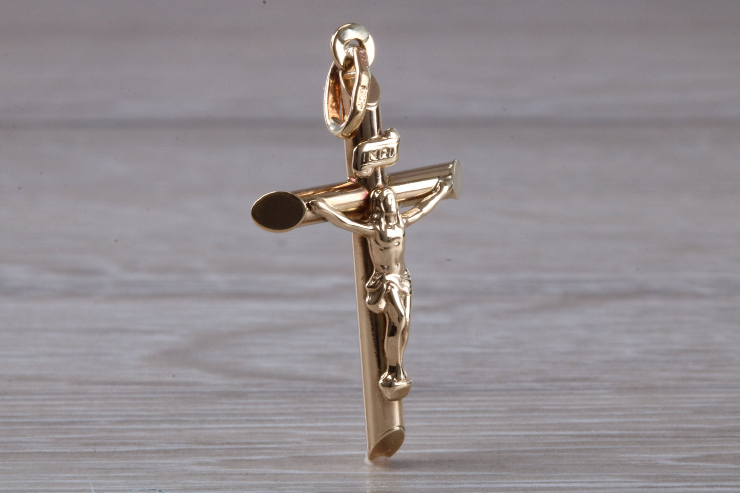 9ct Yellow Gold Crucifix Necklace