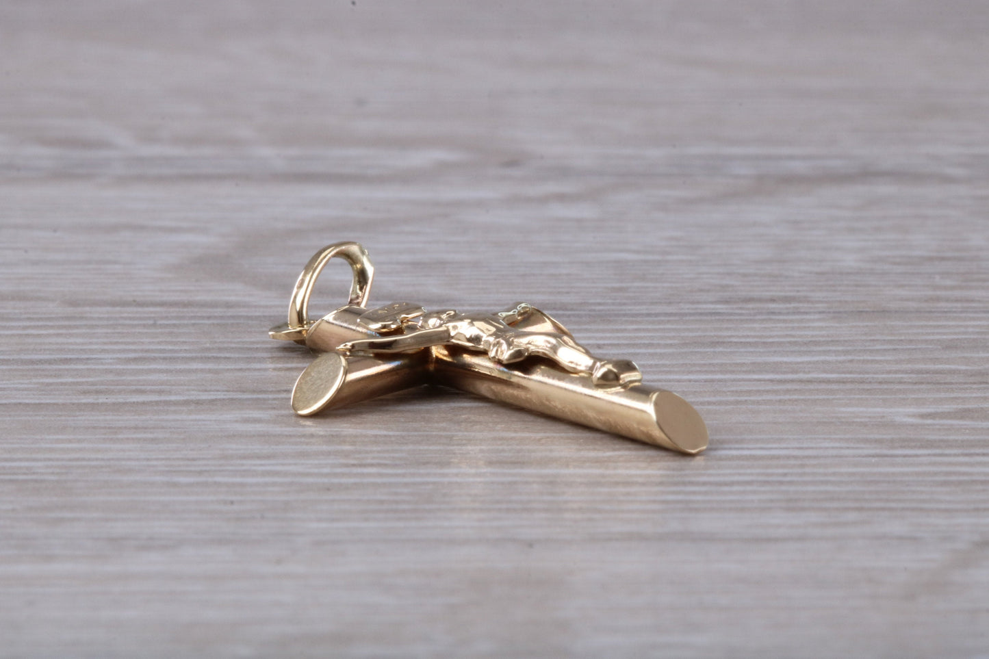 9ct Yellow Gold Crucifix Necklace