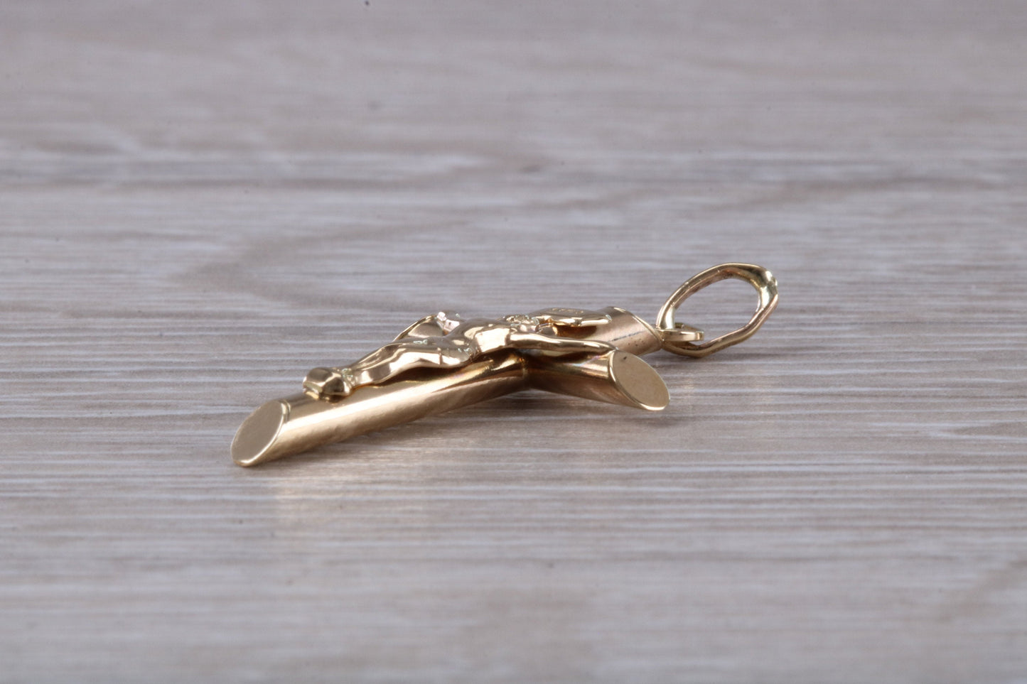 9ct Yellow Gold Crucifix Necklace
