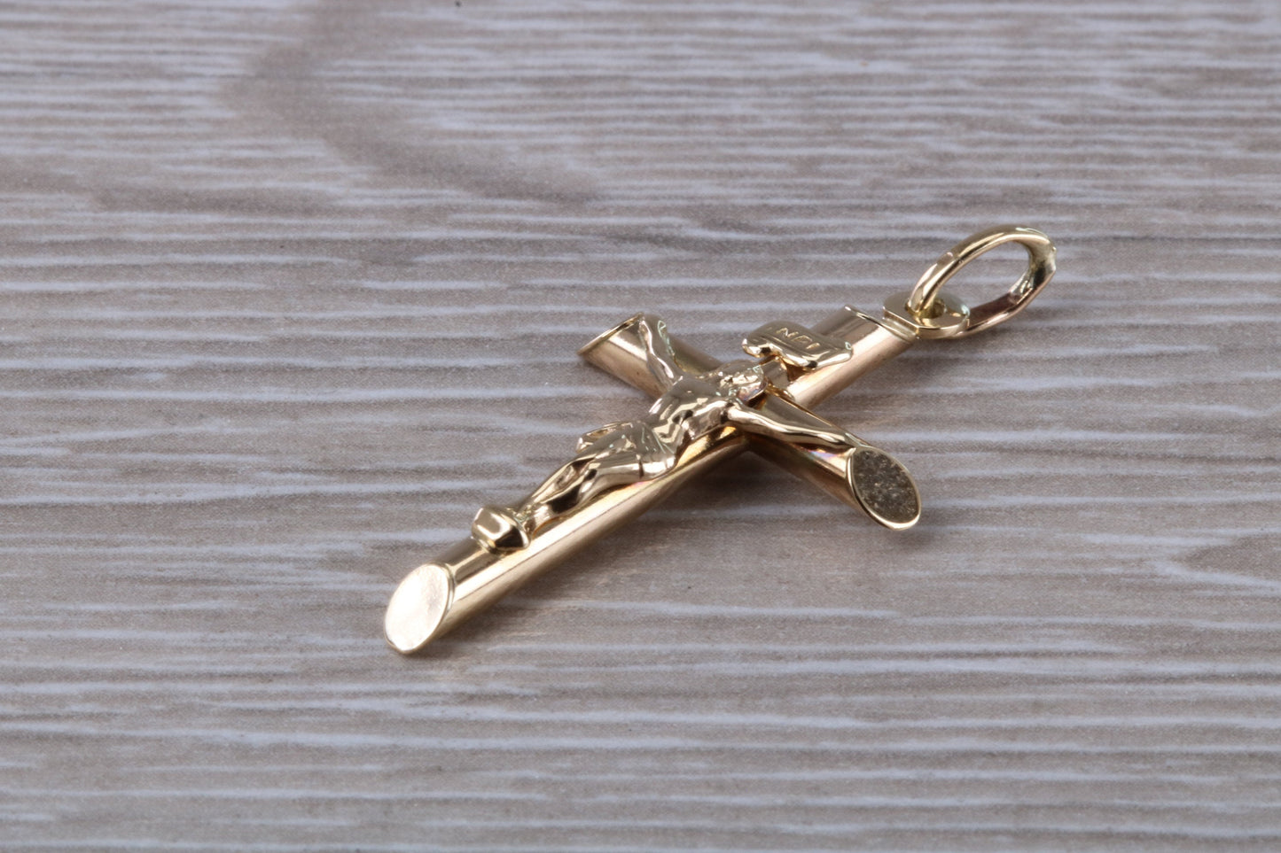 9ct Yellow Gold Crucifix Necklace