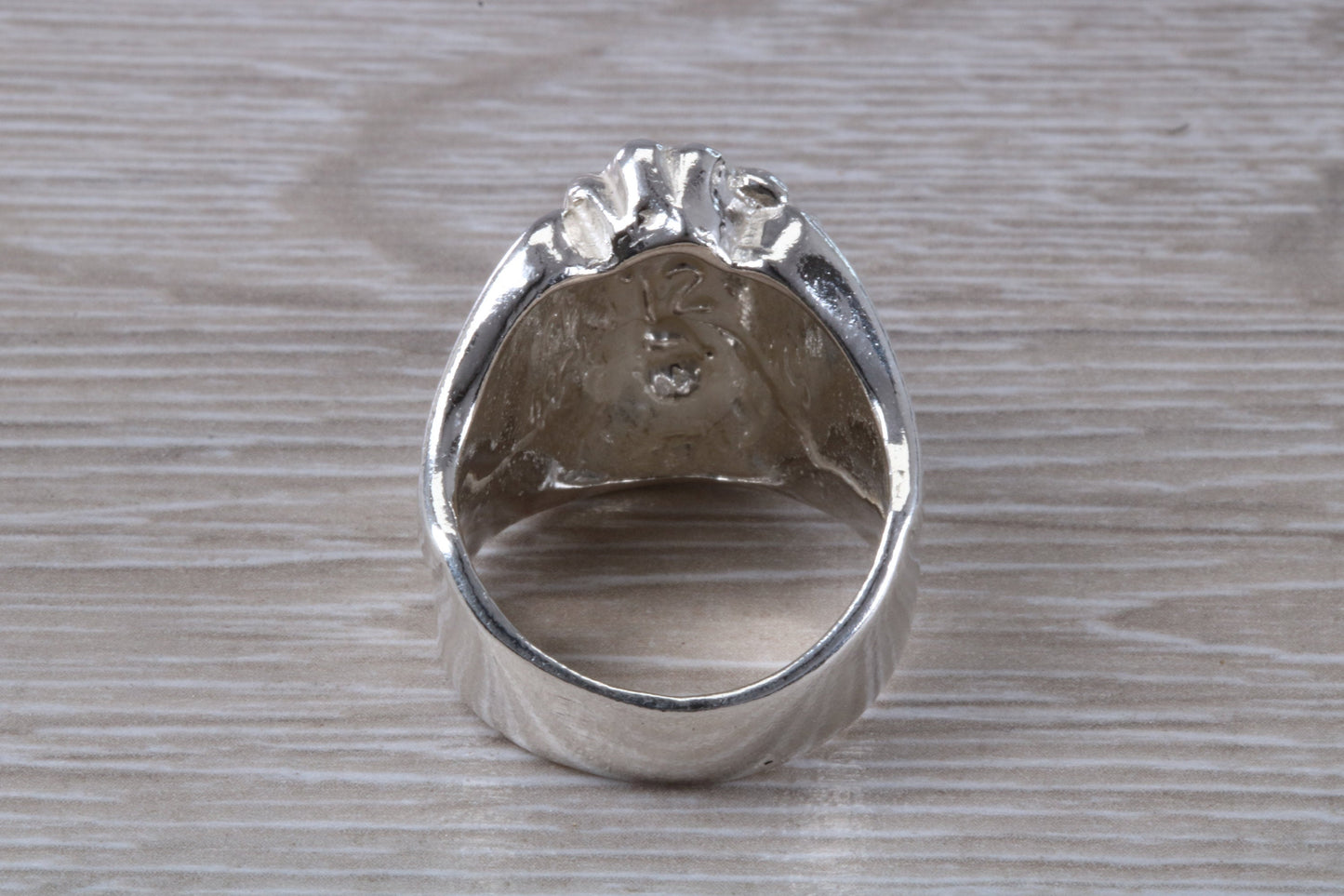 Large and heavy American Indian head ring,solid silver,unisex for ladies and gents,available in silver, yellow gold, white gold and platinum