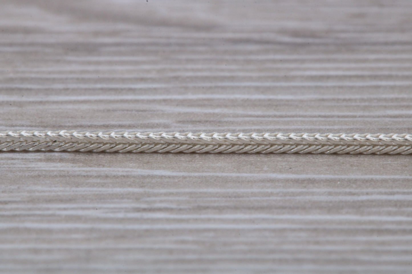 18 inch Long Sterling Silver Fox tail Pendant Chain.