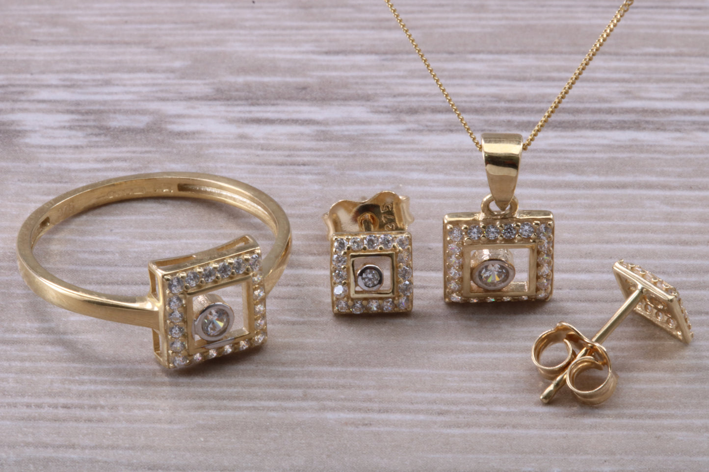 9ct yellow Gold Matching Stud Earrings, Necklace and Ring