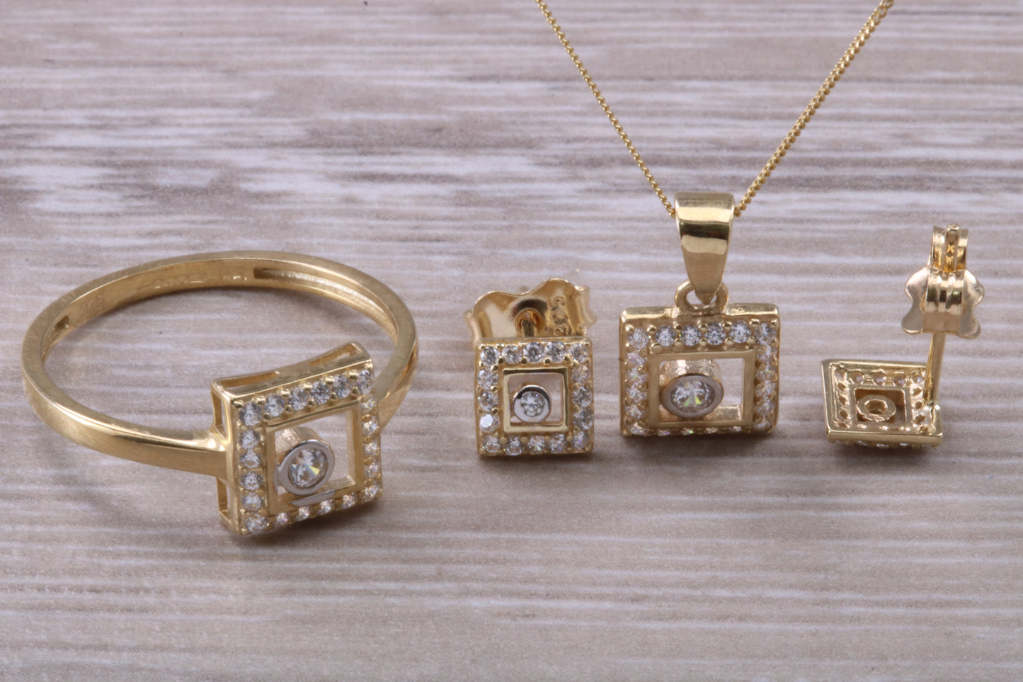 9ct yellow Gold Matching Stud Earrings, Necklace and Ring