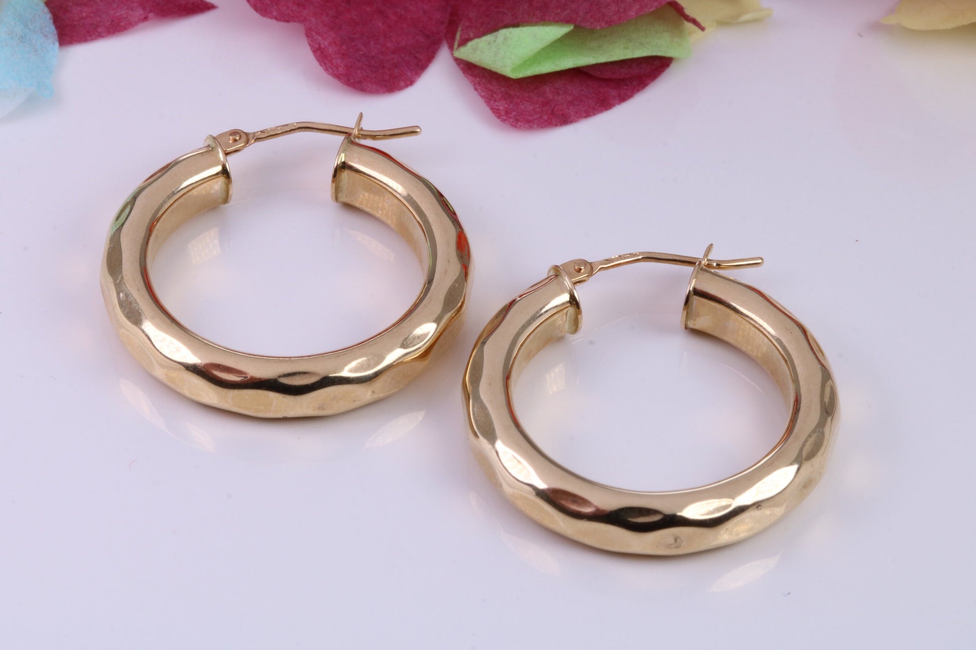 25 mm Round Chunky Hoop Creole Earrings Made from Solid 9ct Yellow Gold, British Hallmarked