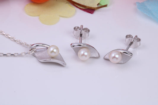 Fresh Water Cultured Pearl set Necklace and Earrings, Made from solid Sterling Silver