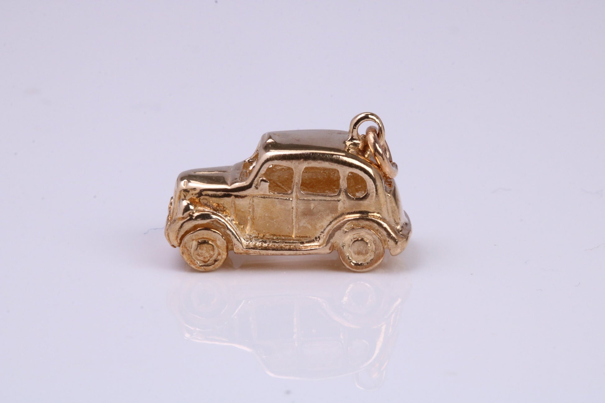 Iconic London Cab Charm, Made From Solid 9ct Yellow Gold, British Hallmarked and Complete With Attachment Link