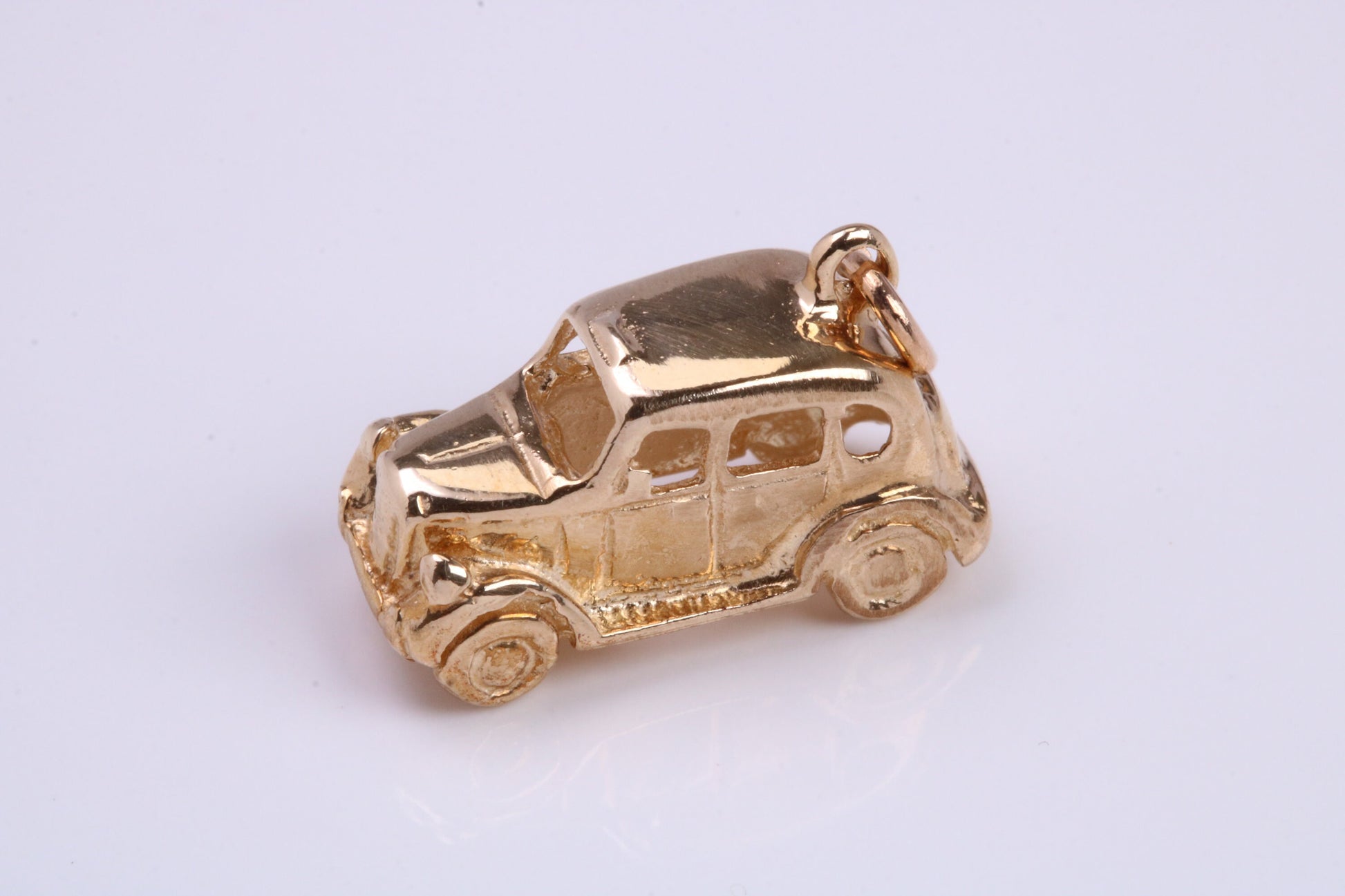 Iconic London Cab Charm, Made From Solid 9ct Yellow Gold, British Hallmarked and Complete With Attachment Link