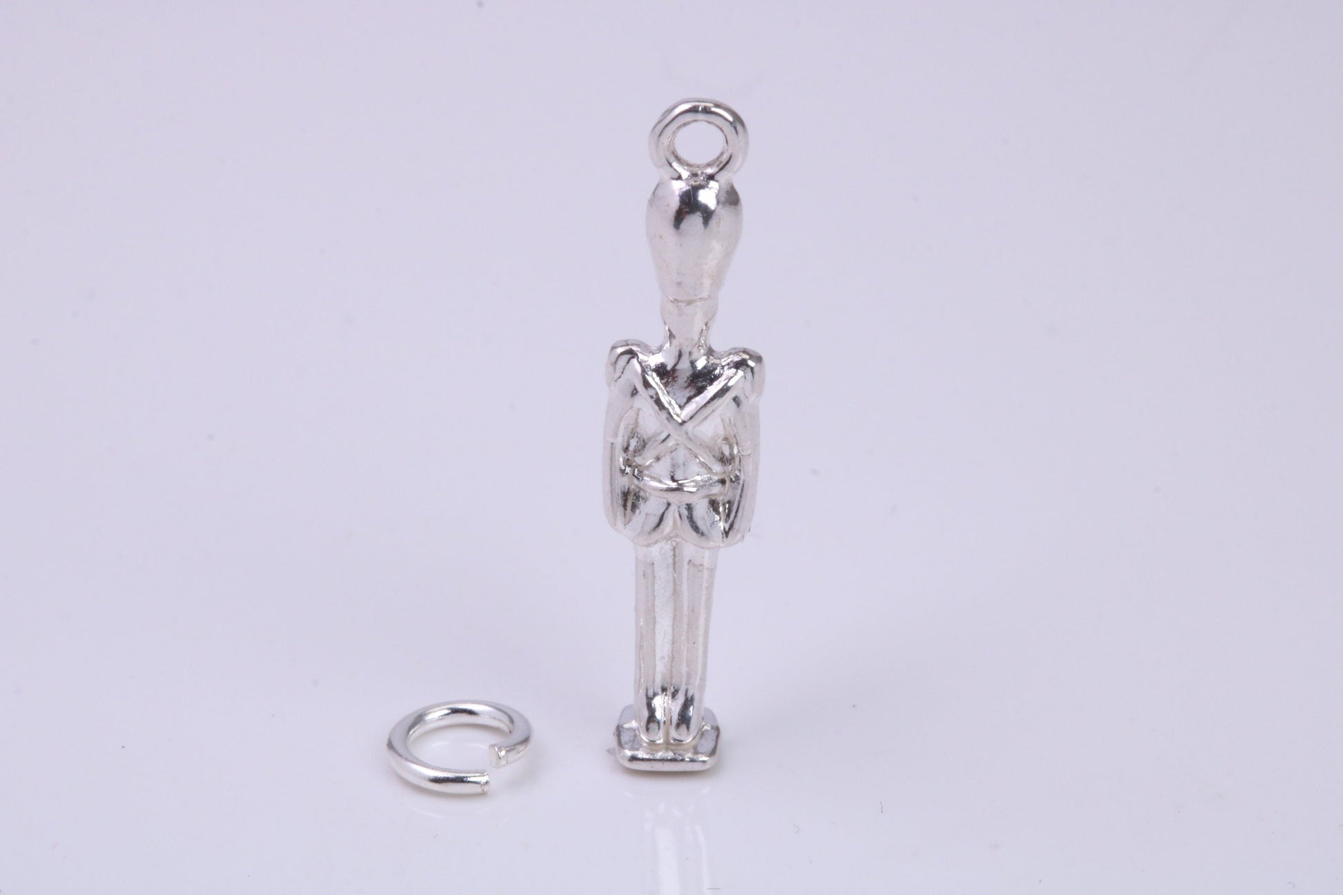 Queens Guard Charm, Traditional Charm, Made from Solid 925 Grade Sterling Silver, Complete with Attachment Link