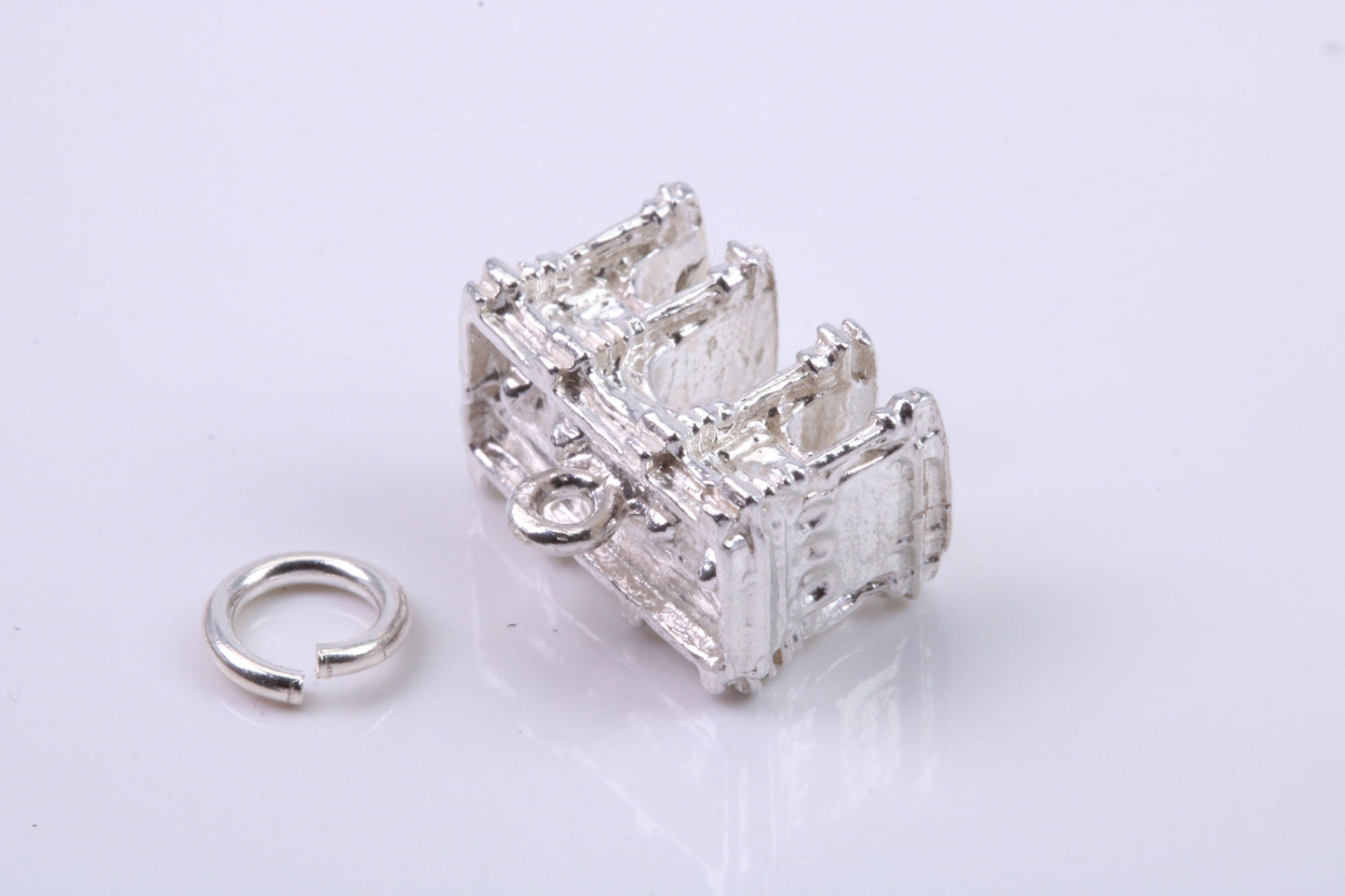 Iconic London Marble Arch Charm, Traditional Charm, Made from Solid 925 Grade Sterling Silver, Complete with Attachment Link