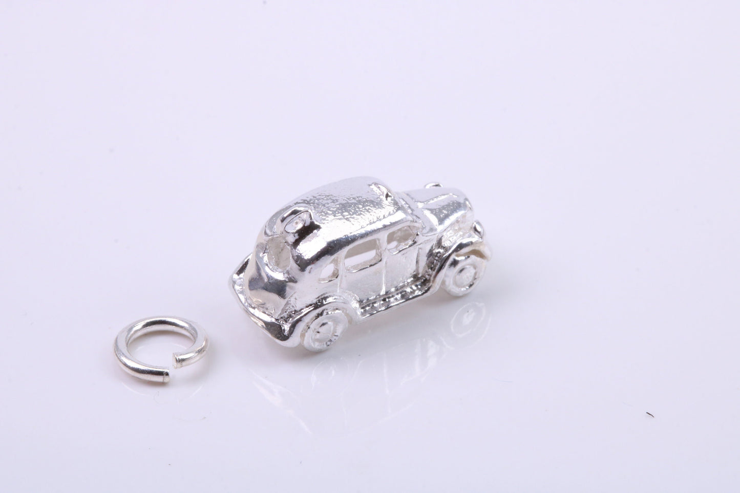 Iconic London Cab Charm, Traditional Charm, Made from Solid 925 Grade Sterling Silver, Complete with Attachment Link