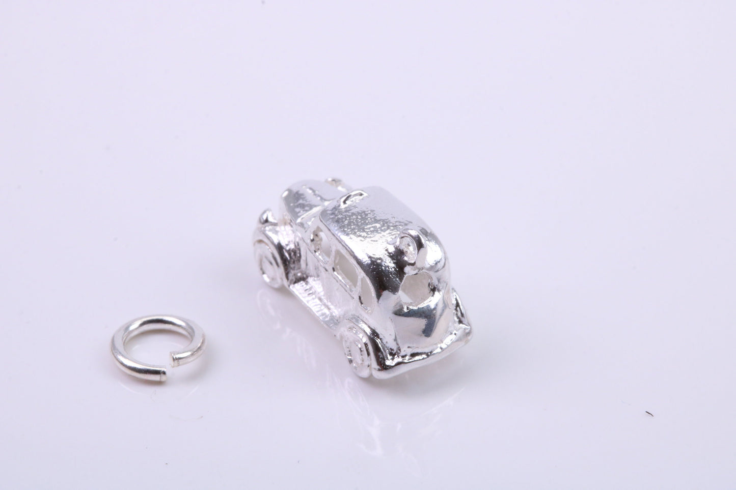 Iconic London Cab Charm, Traditional Charm, Made from Solid 925 Grade Sterling Silver, Complete with Attachment Link