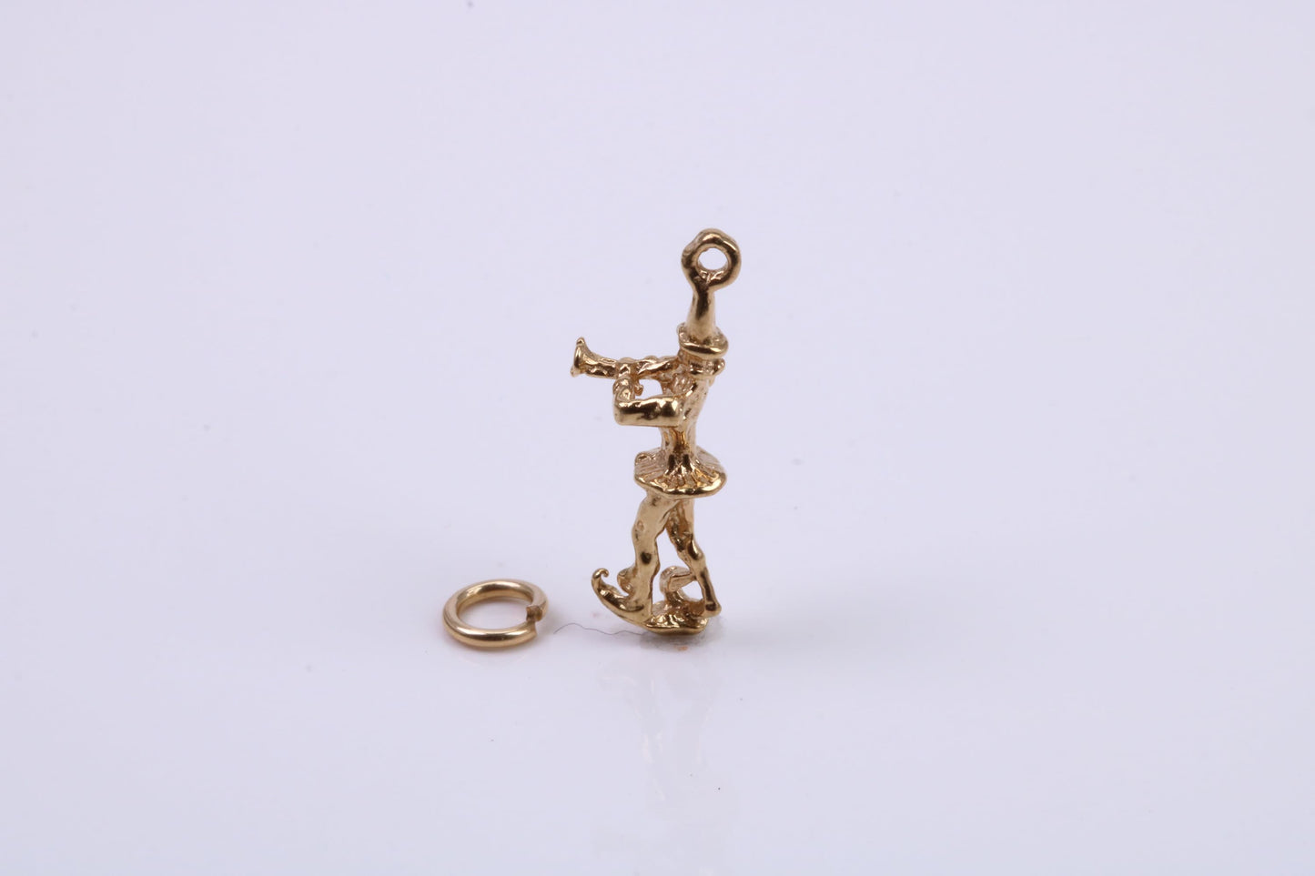 Pied Piper of Hamelin Charm, Traditional Charm, Made from Solid 9ct Yellow Gold, British Hallmarked, Complete with Attachment Link