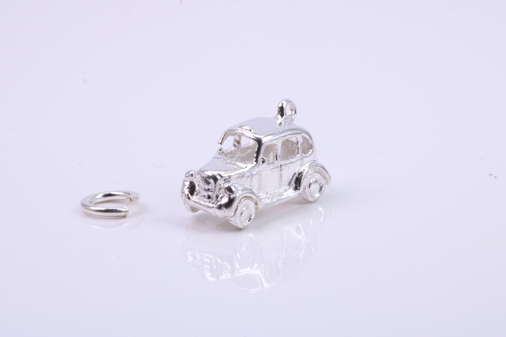 Iconic London Cab Charm, Traditional Charm, Made from Solid 925 Grade Sterling Silver, Complete with Attachment Link
