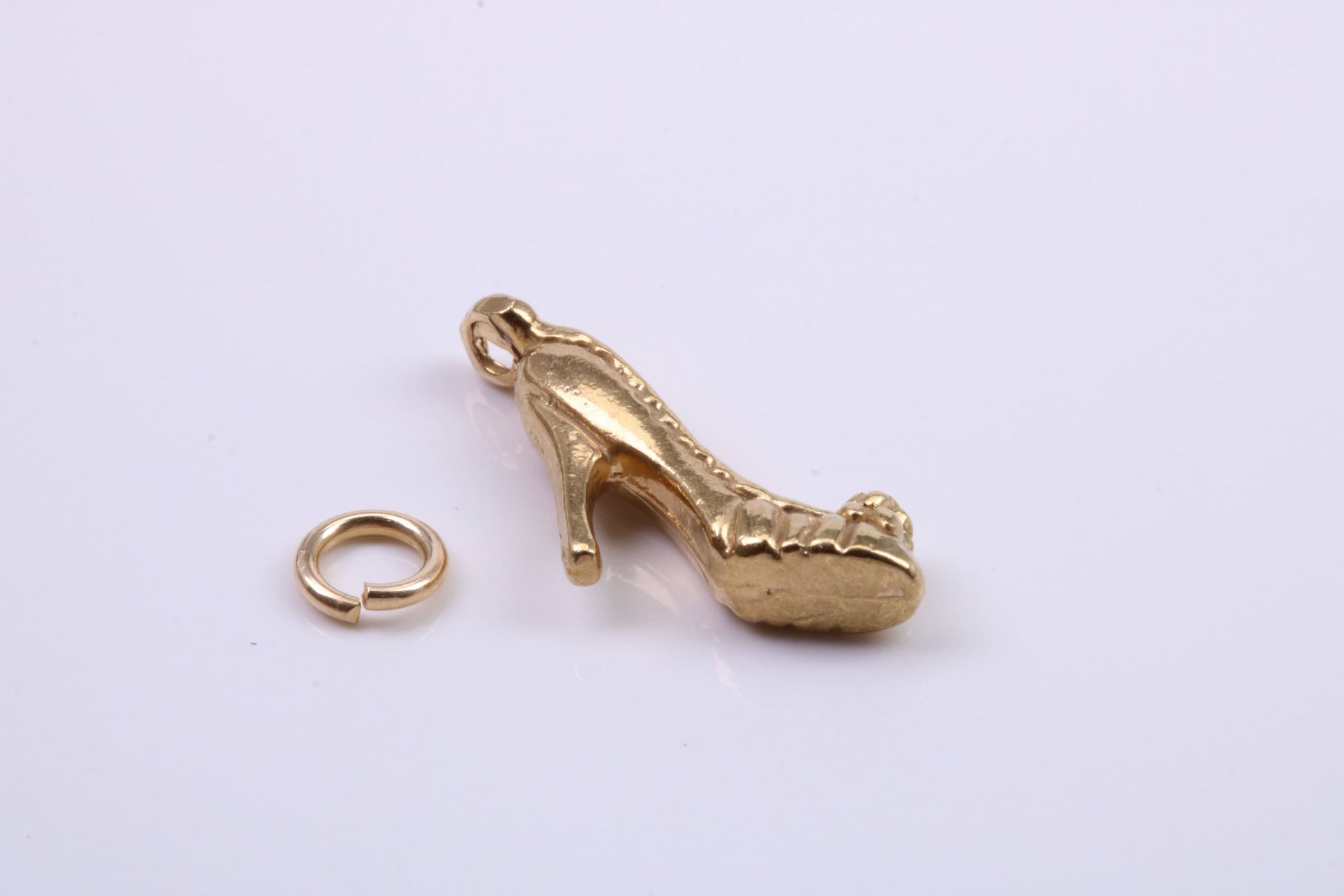 Stiletto Charm, Traditional Charm, Made from Solid 9ct Yellow Gold, British Hallmarked, Complete with Attachment Link