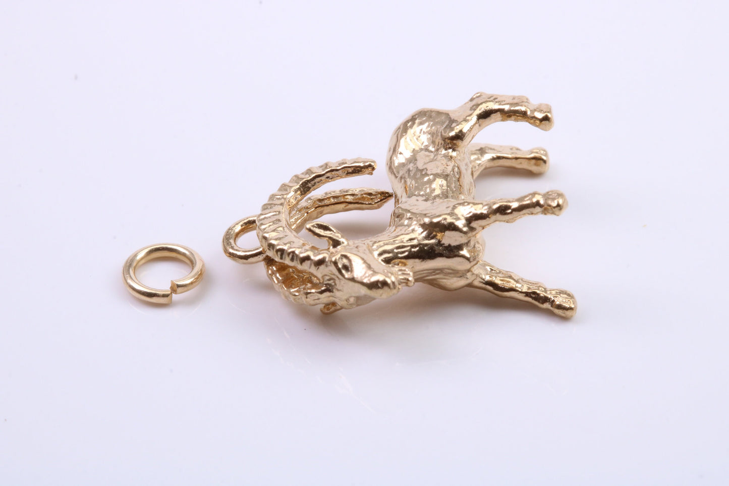 Capricorn Zodiac Sign Charm, Traditional Charm, Made from Solid 9ct Yellow Gold, British Hallmarked, Complete with Attachment Link