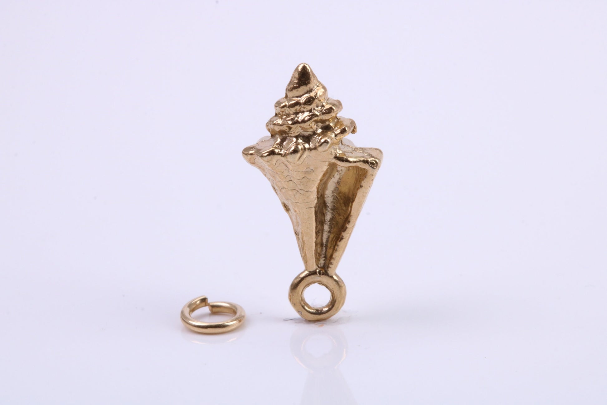 Sea Shell Charm, Traditional Charm, Made from Solid 9ct Yellow Gold, British Hallmarked, Complete with Attachment Link