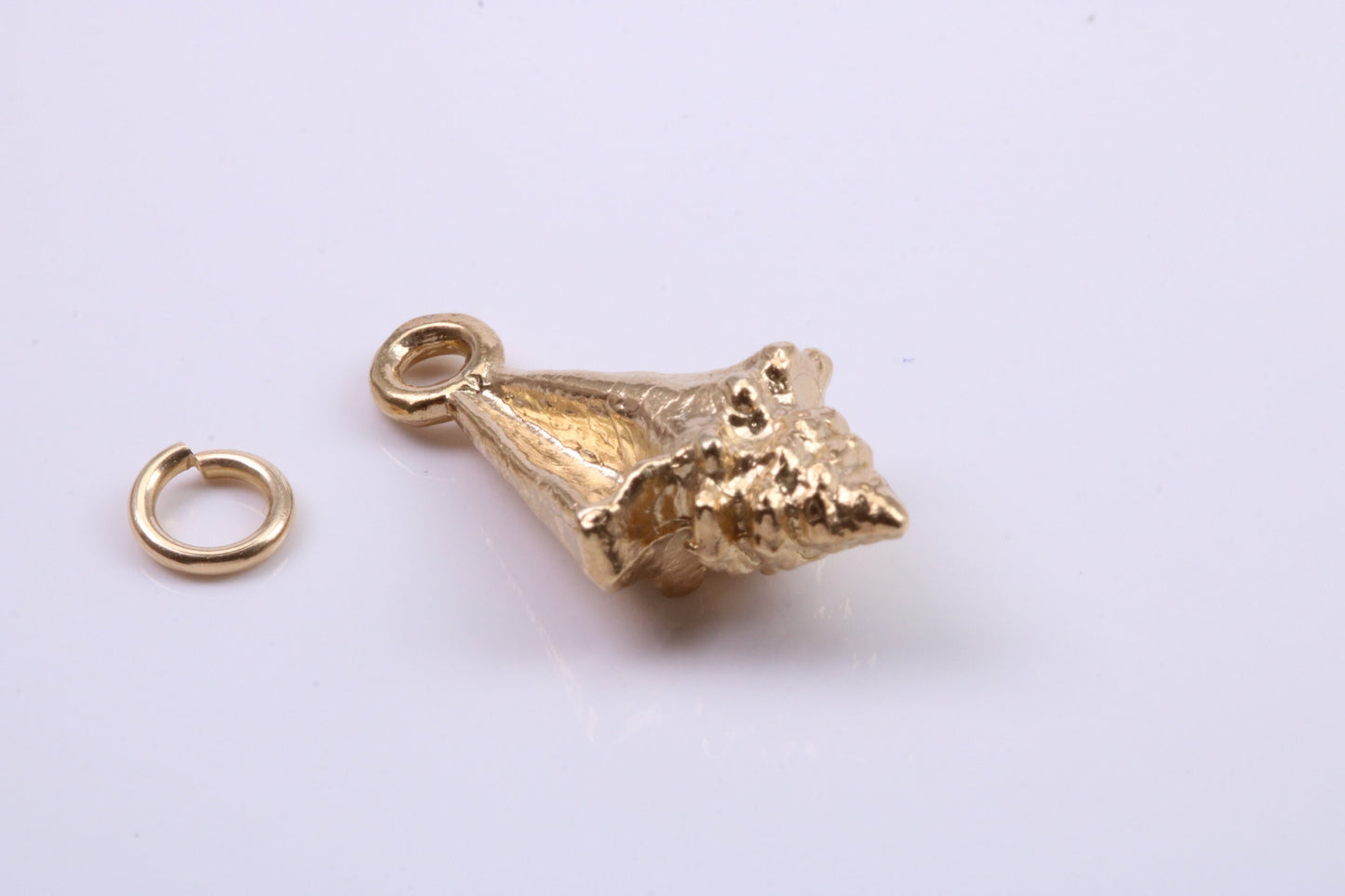 Sea Shell Charm, Traditional Charm, Made from Solid 9ct Yellow Gold, British Hallmarked, Complete with Attachment Link