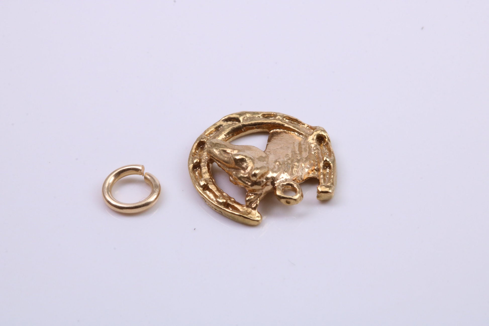 Good Luck Horse Head Shoe Charm, Traditional Charm, Made from Solid 9ct Yellow Gold, British Hallmarked, Complete with Attachment Link