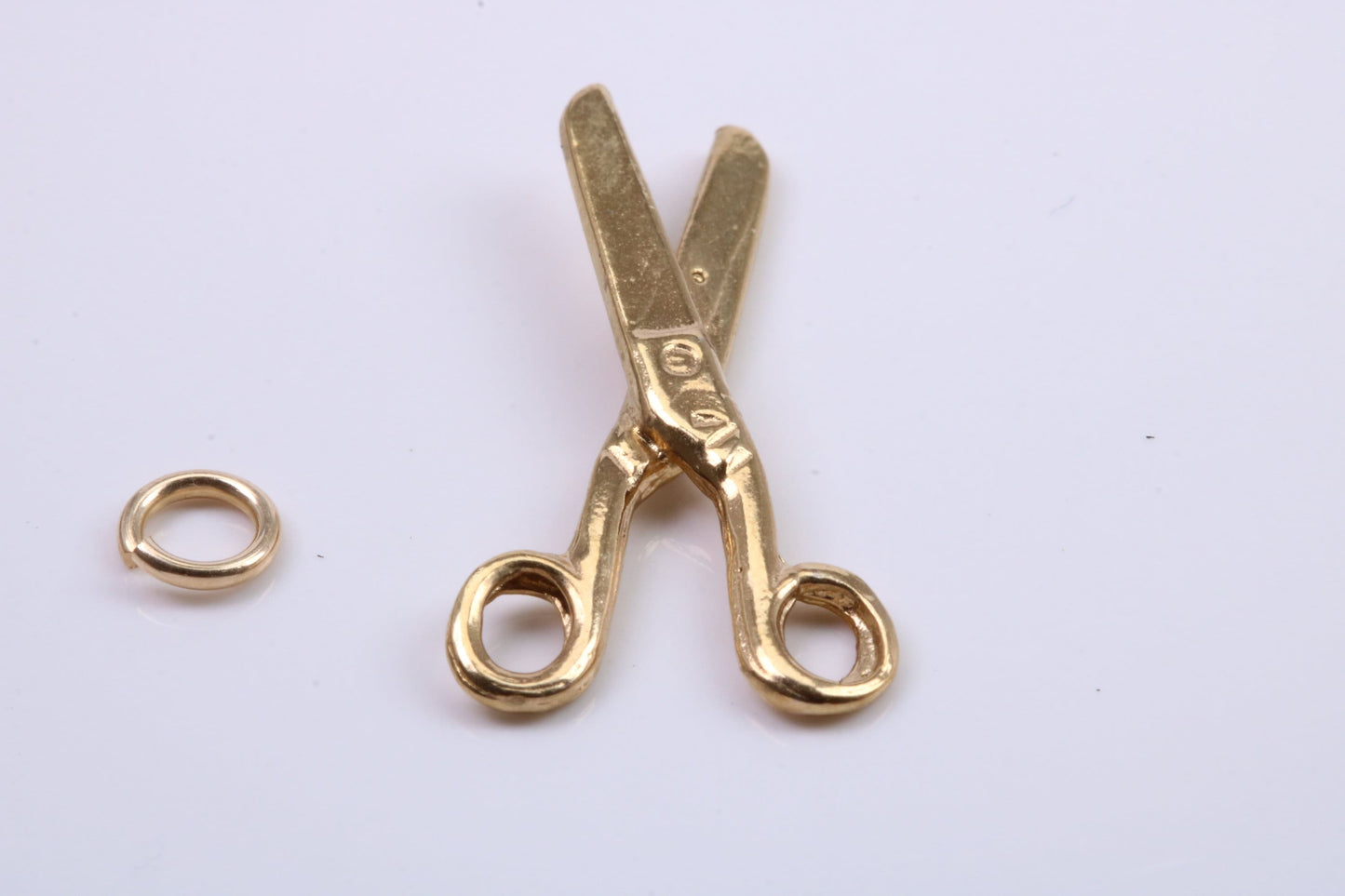 Scissor Charm, Traditional Charm, Made from Solid 9ct Yellow Gold, British Hallmarked, Complete with Attachment Link
