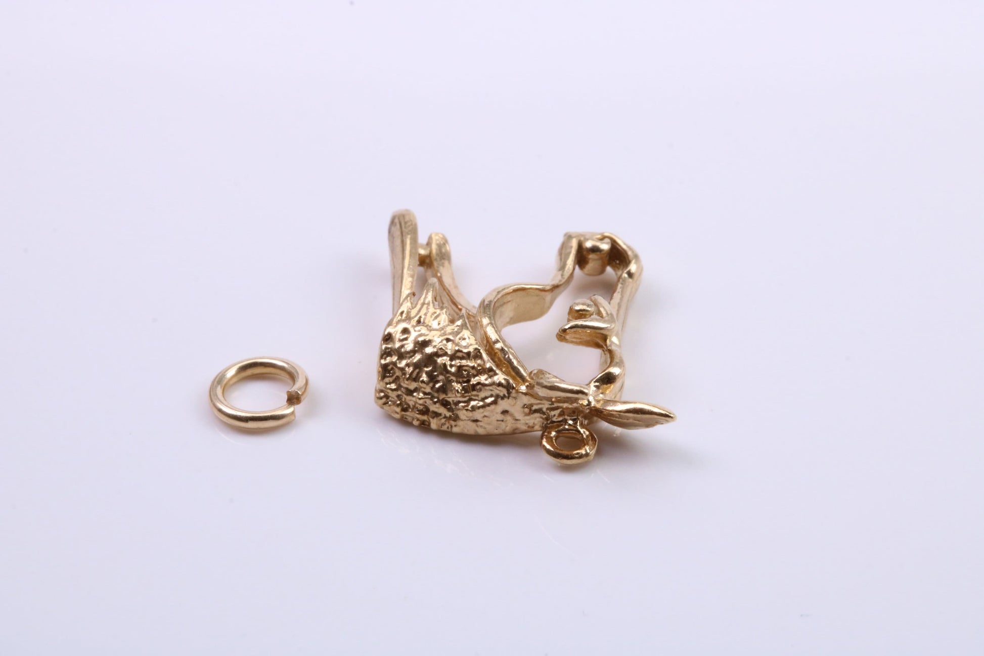 Horse Head Charm, Traditional Charm, Made from Solid 9ct Yellow Gold, British Hallmarked, Complete with Attachment Link