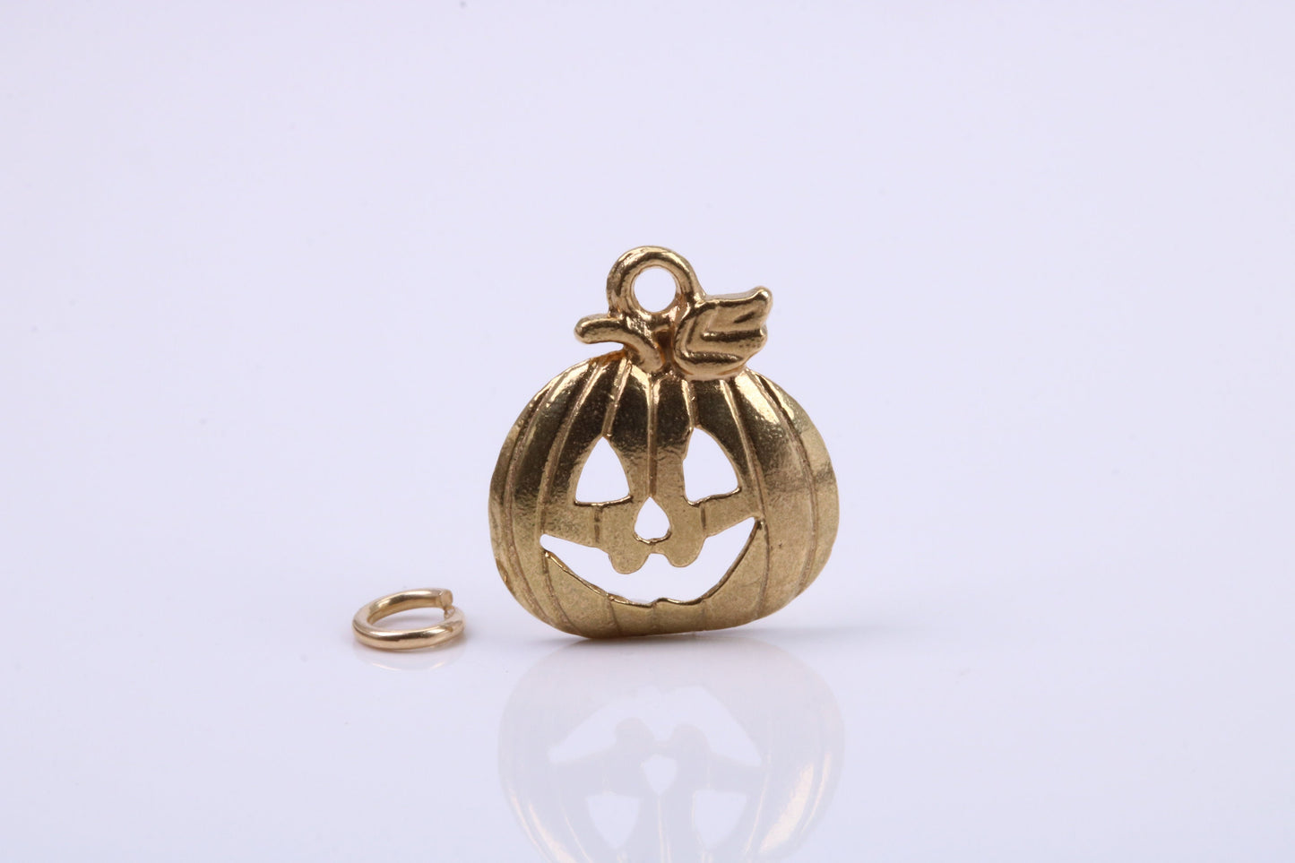 Pumpkin Charm, Traditional Charm, Made from Solid 9ct Yellow Gold, British Hallmarked, Complete with Attachment Link