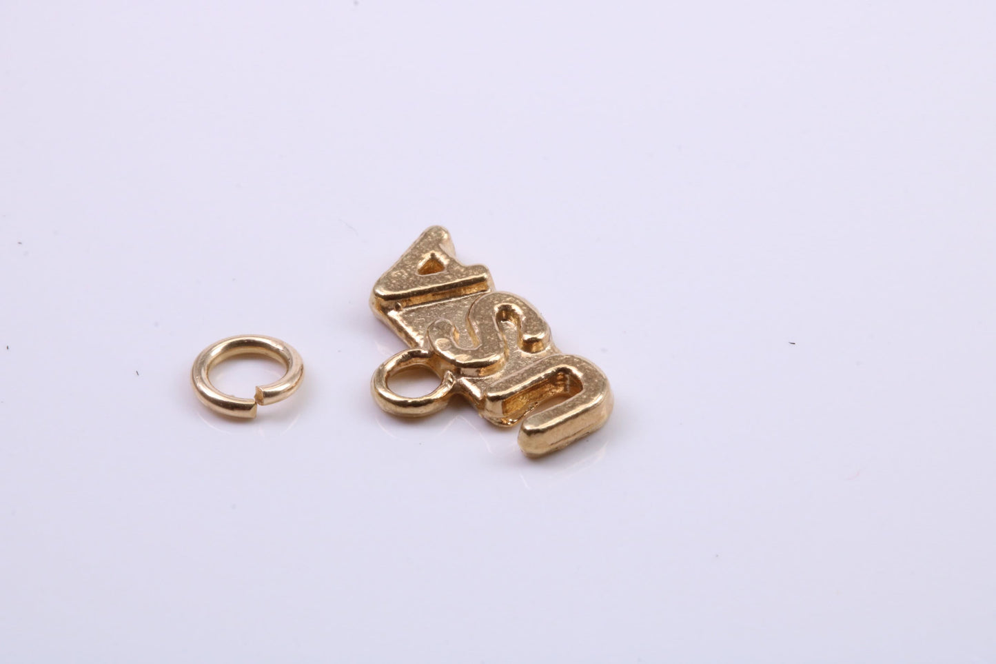 USA Charm, Traditional Charm, Made from Solid 9ct Yellow Gold, British Hallmarked, Complete with Attachment Link