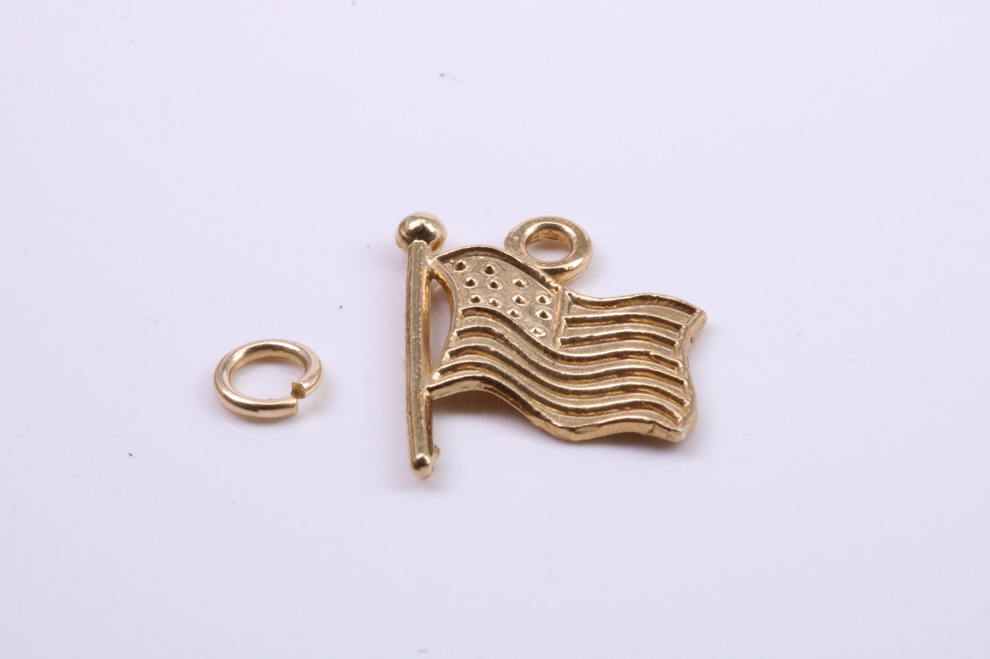 USA Flag Charm, Traditional Charm, Made from Solid 9ct Yellow Gold, British Hallmarked, Complete with Attachment Link