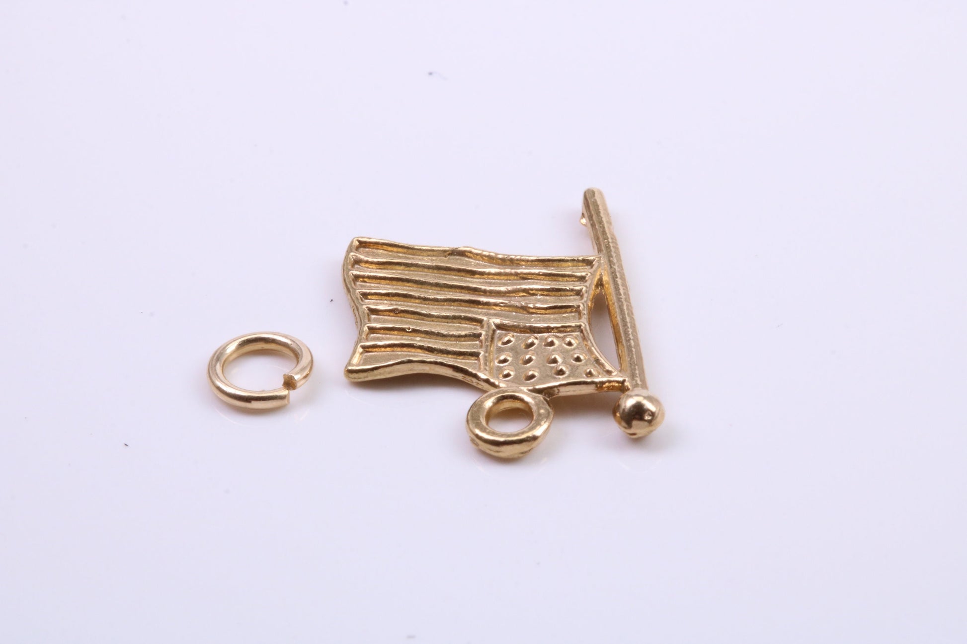 USA Flag Charm, Traditional Charm, Made from Solid 9ct Yellow Gold, British Hallmarked, Complete with Attachment Link