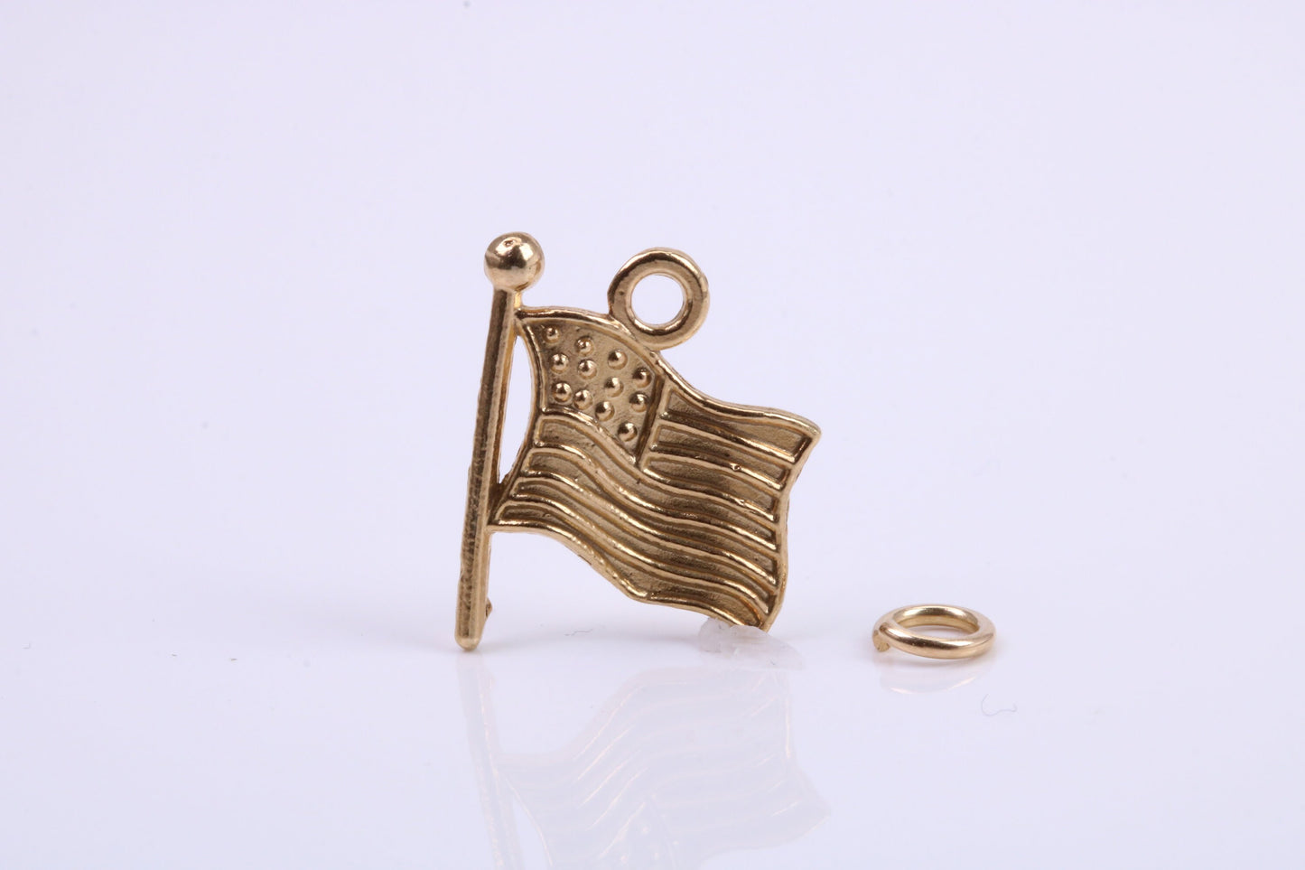 USA Flag Charm, Traditional Charm, Made from Solid 9ct Yellow Gold, British Hallmarked, Complete with Attachment Link
