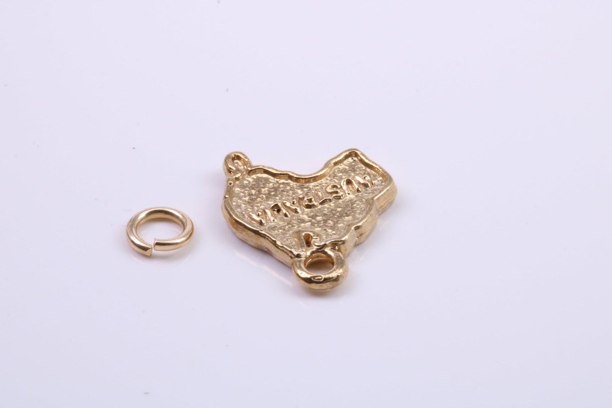 Australia Charm, Traditional Charm, Made from Solid 9ct Yellow Gold, British Hallmarked, Complete with Attachment Link