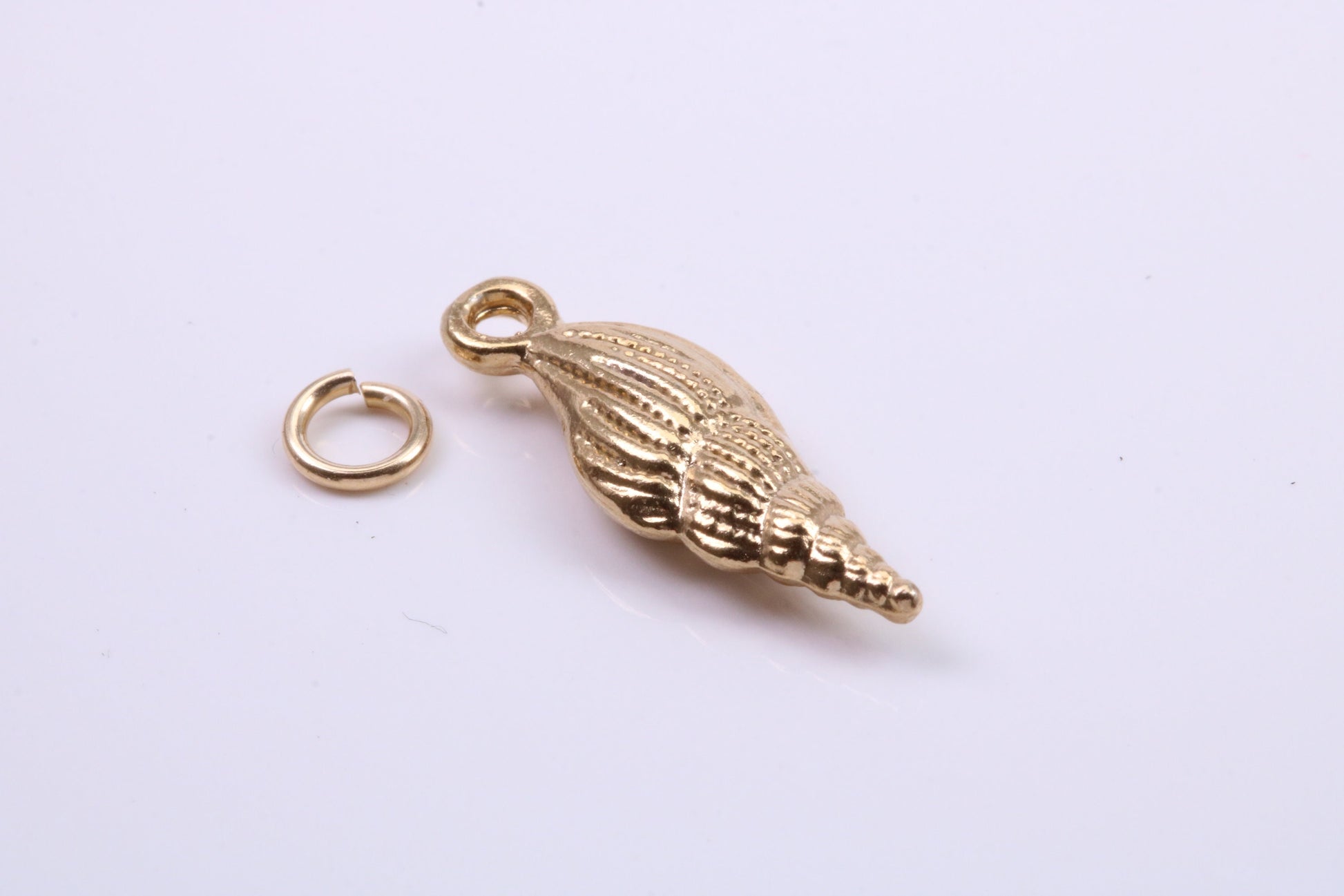 Sea Shell Charm, Traditional Charm, Made from Solid 9ct Yellow Gold, British Hallmarked, Complete with Attachment Link