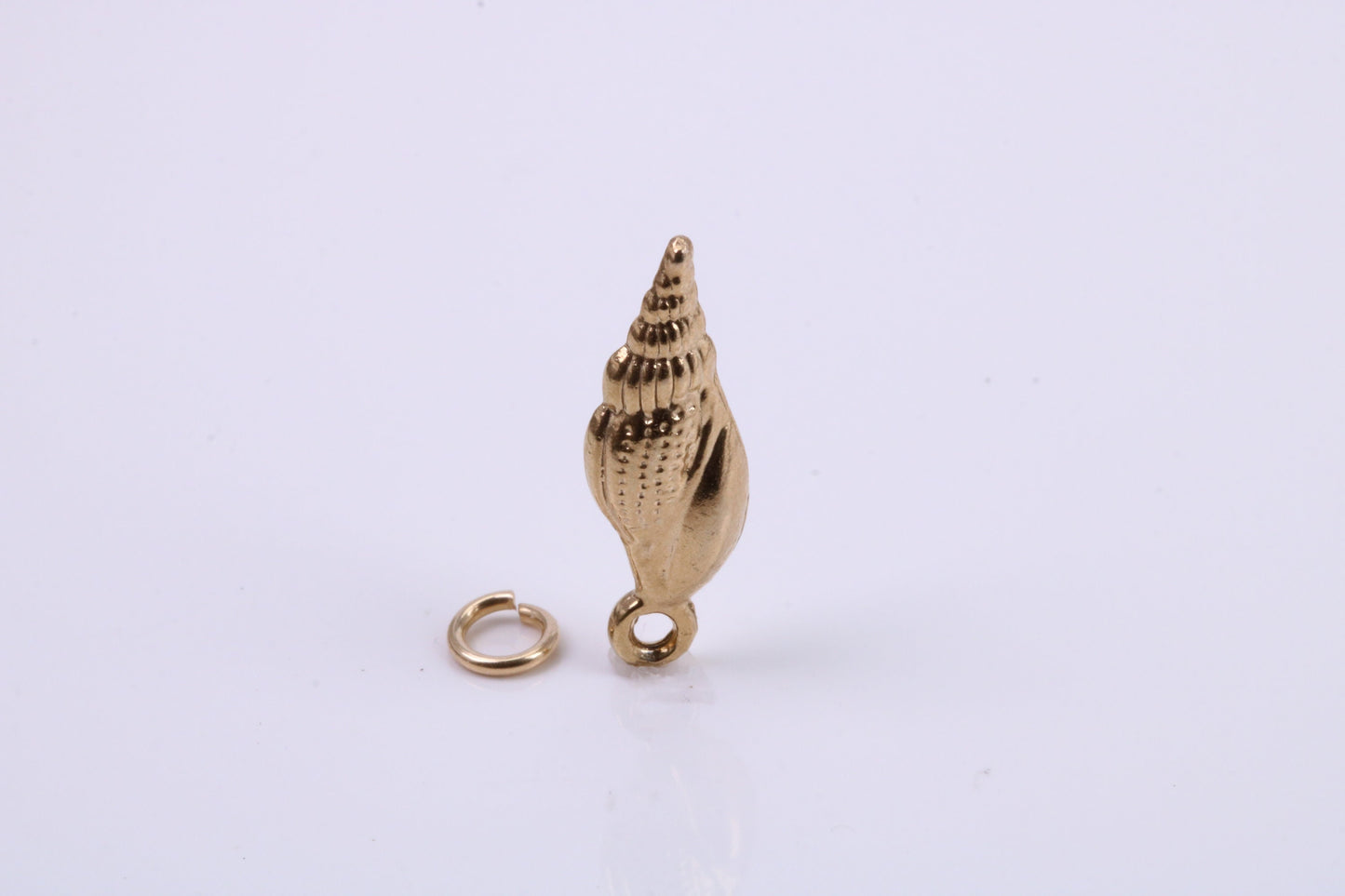 Sea Shell Charm, Traditional Charm, Made from Solid 9ct Yellow Gold, British Hallmarked, Complete with Attachment Link