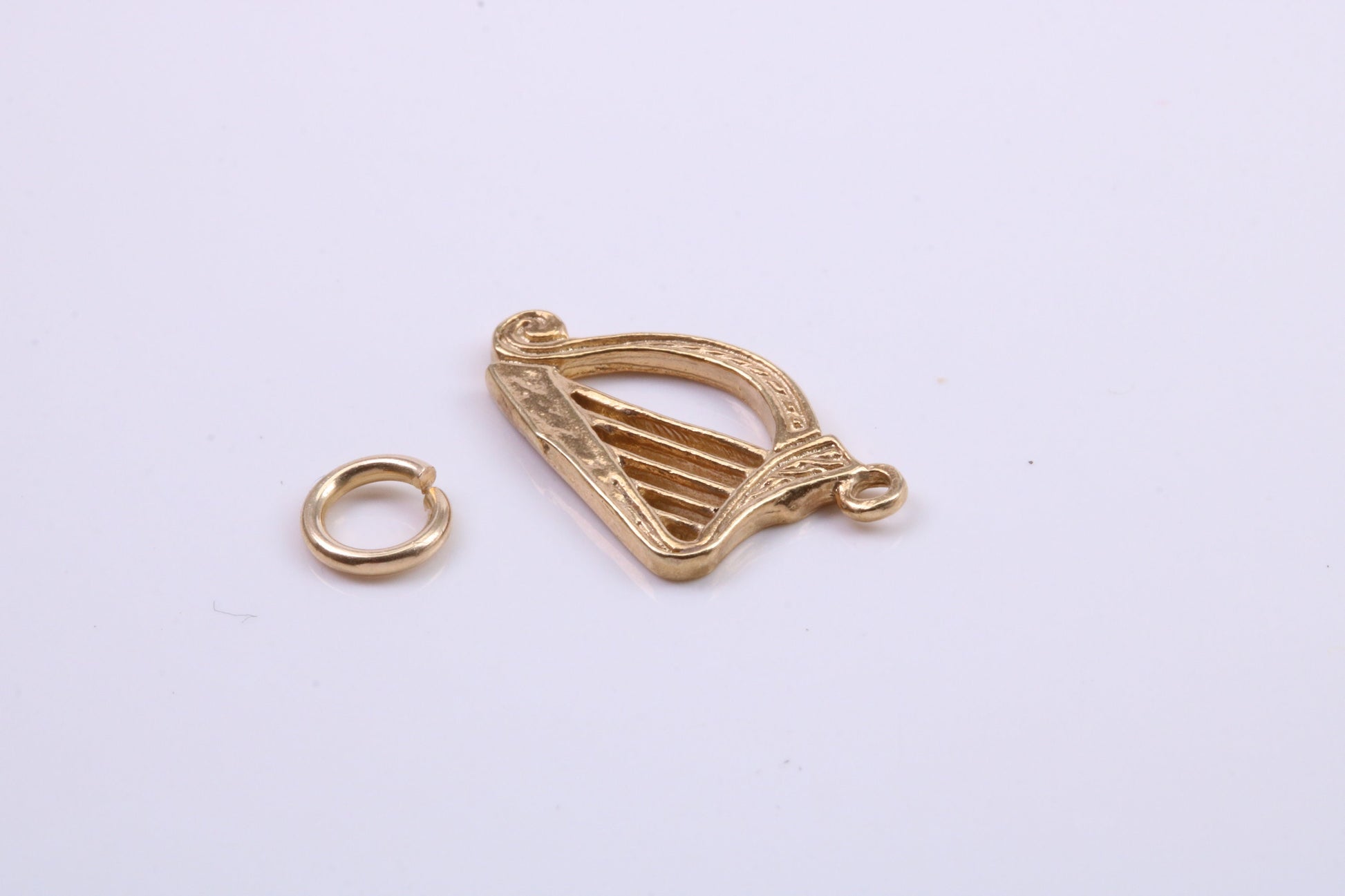 Harp Charm, Traditional Charm, Made from Solid 9ct Yellow Gold, British Hallmarked, Complete with Attachment Link