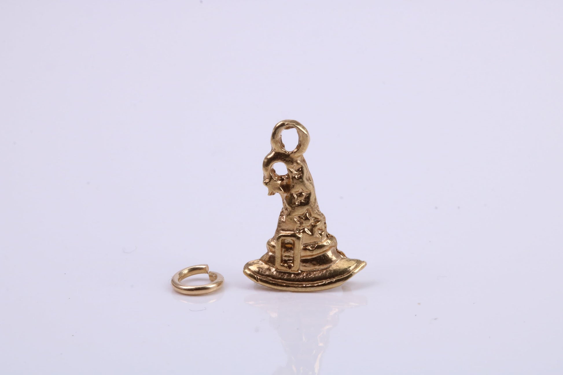 Wizards Hat Charm, Traditional Charm, Made from Solid 9ct Yellow Gold, British Hallmarked, Complete with Attachment Link