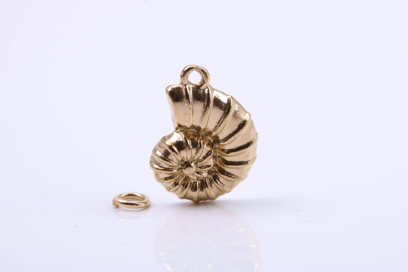 Sea Shell Charm, Traditional Charm, Made from Solid 9ct Yellow Gold, British Hallmarked, Complete with Attachment Link