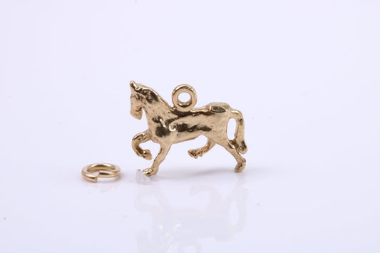 Stallion Charm, Traditional Charm, Made from Solid 9ct Yellow Gold, British Hallmarked, Complete with Attachment Link