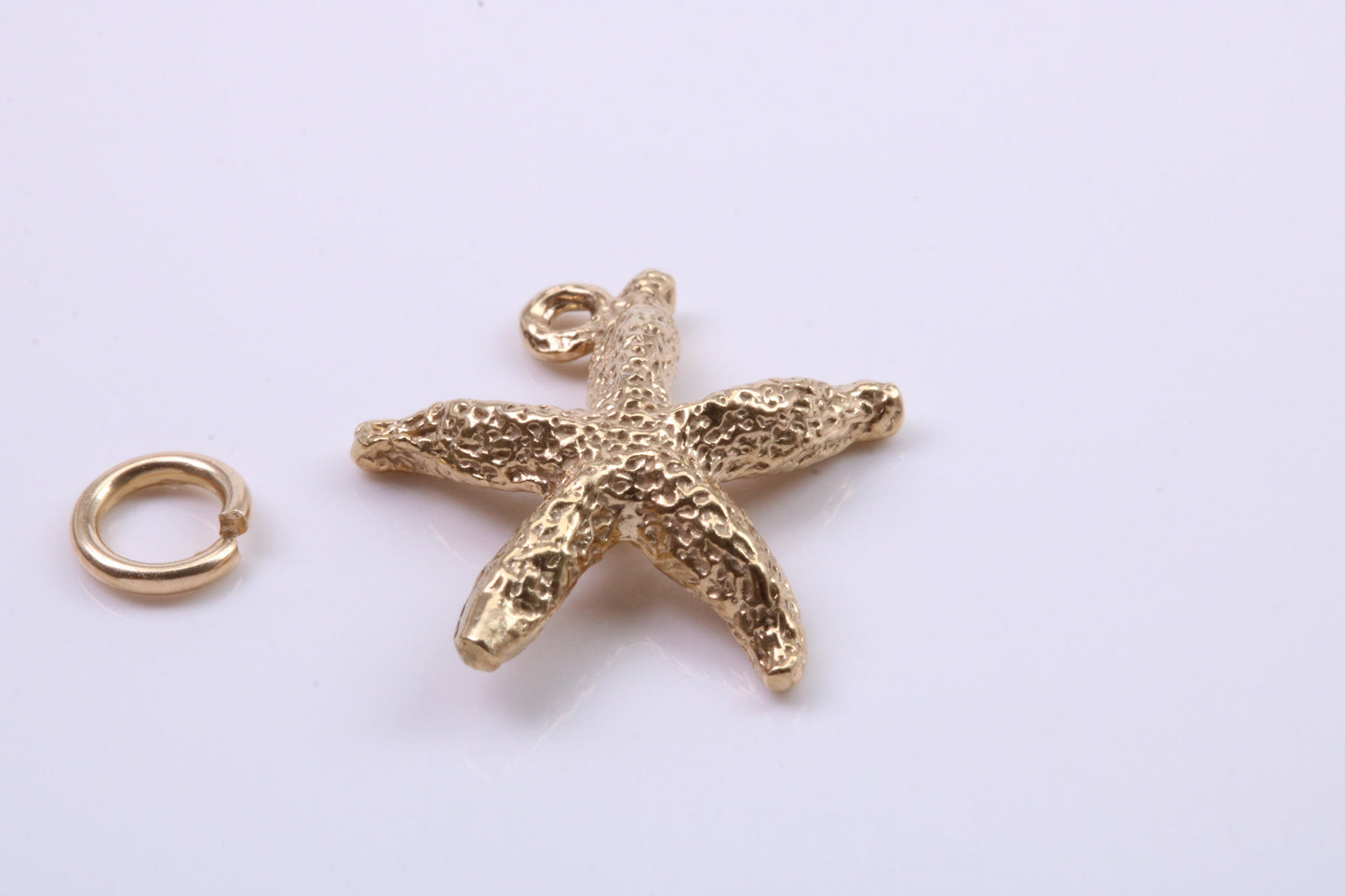 Star Fish Charm, Traditional Charm, Made from Solid 9ct Yellow Gold, British Hallmarked, Complete with Attachment Link