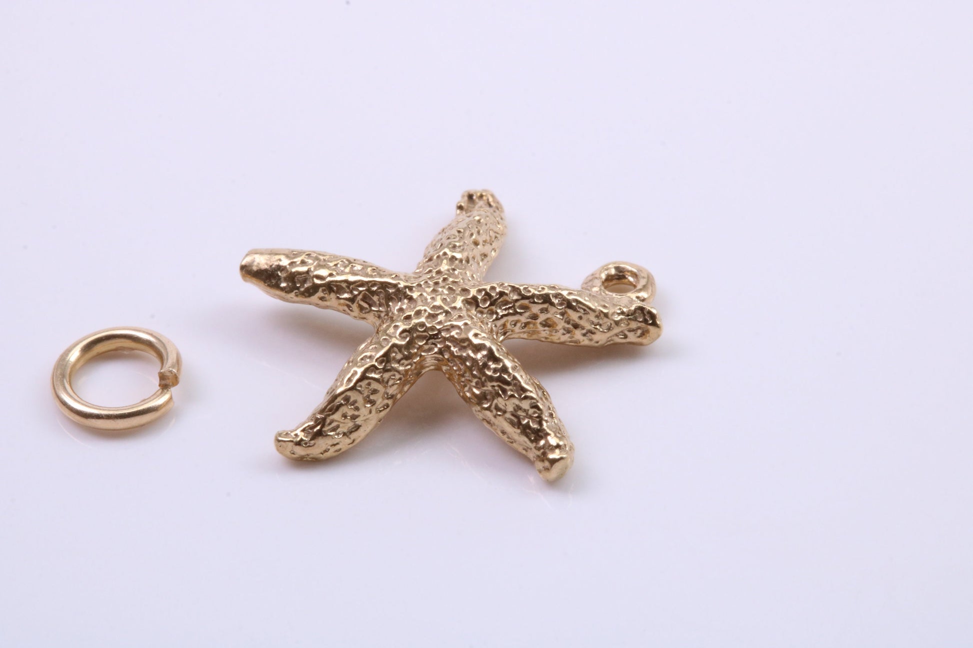 Star Fish Charm, Traditional Charm, Made from Solid 9ct Yellow Gold, British Hallmarked, Complete with Attachment Link