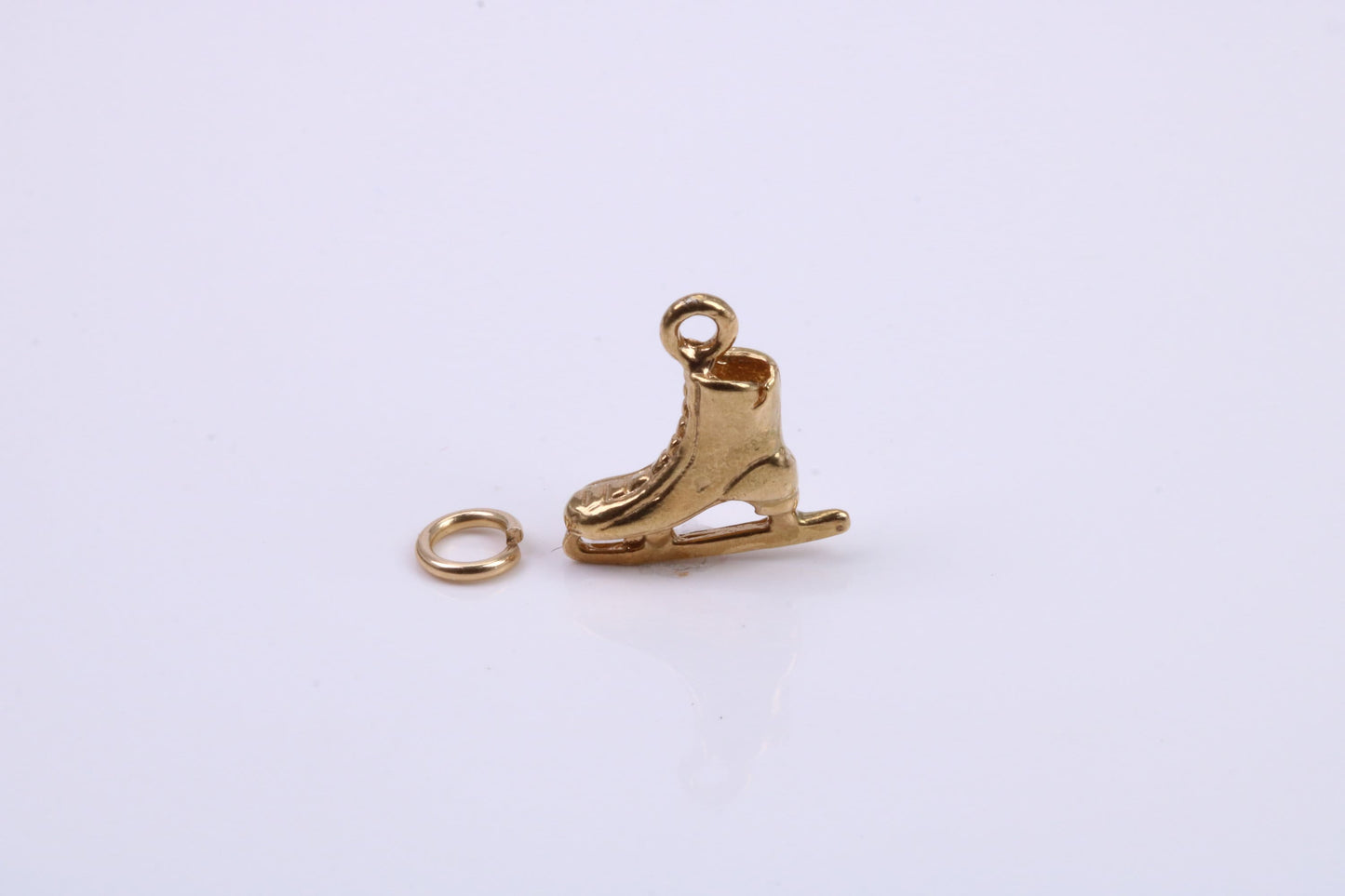 Ice Skate Charm, Traditional Charm, Made from Solid 9ct Yellow Gold, British Hallmarked, Complete with Attachment Link