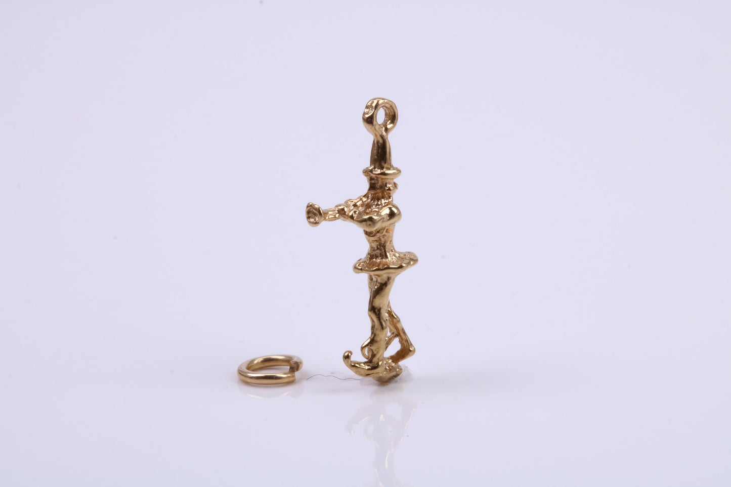 Pied Piper of Hamelin Charm, Traditional Charm, Made from Solid 9ct Yellow Gold, British Hallmarked, Complete with Attachment Link