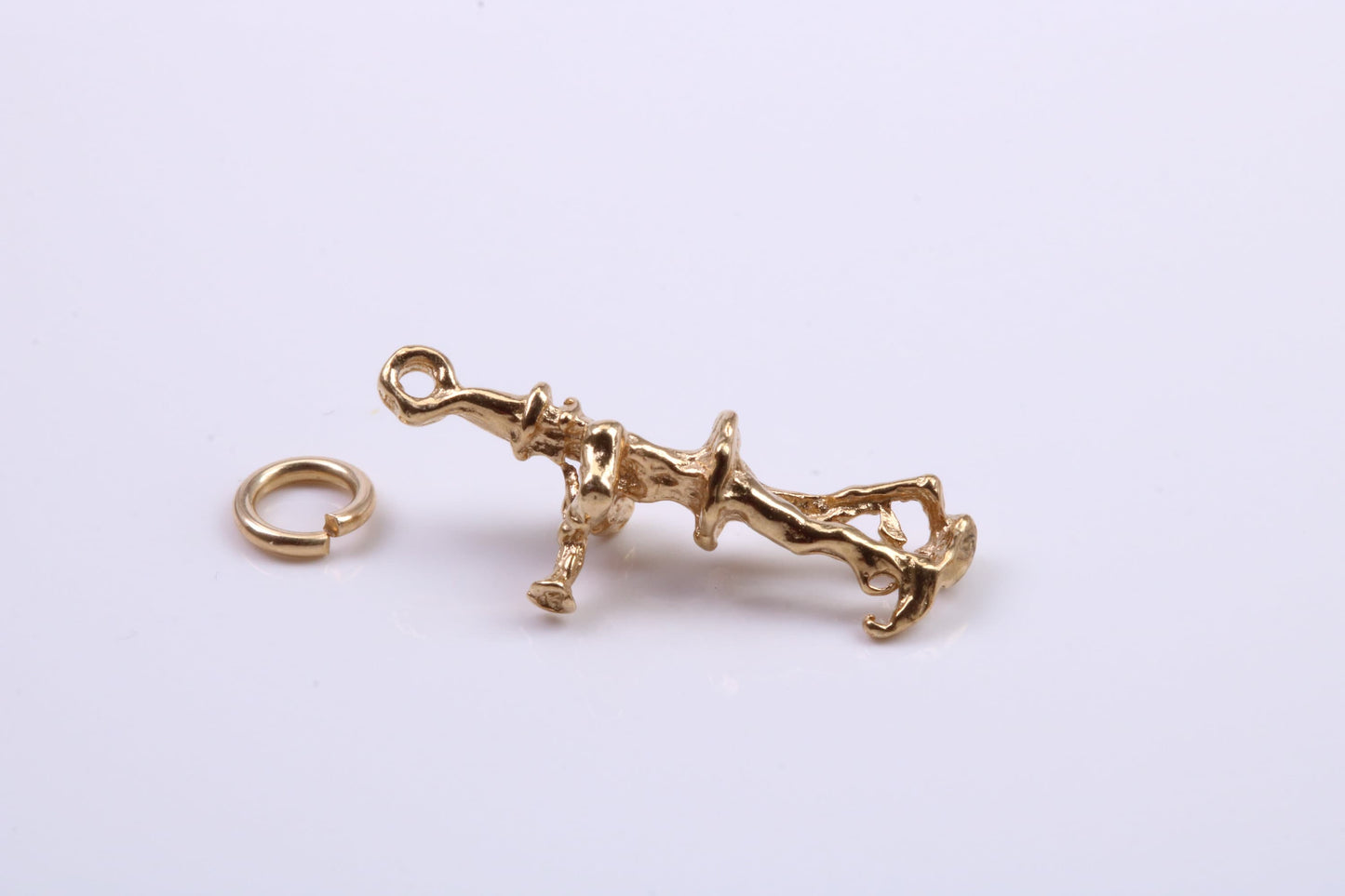 Pied Piper of Hamelin Charm, Traditional Charm, Made from Solid 9ct Yellow Gold, British Hallmarked, Complete with Attachment Link