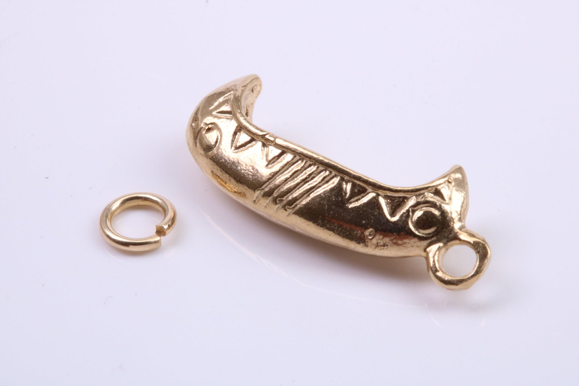 Canoe Charm, Traditional Charm, Made from Solid 9ct Yellow Gold, British Hallmarked, Complete with Attachment Link