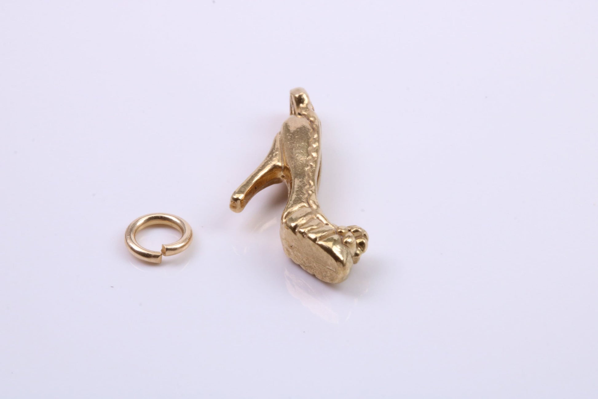 Stiletto Charm, Traditional Charm, Made from Solid 9ct Yellow Gold, British Hallmarked, Complete with Attachment Link