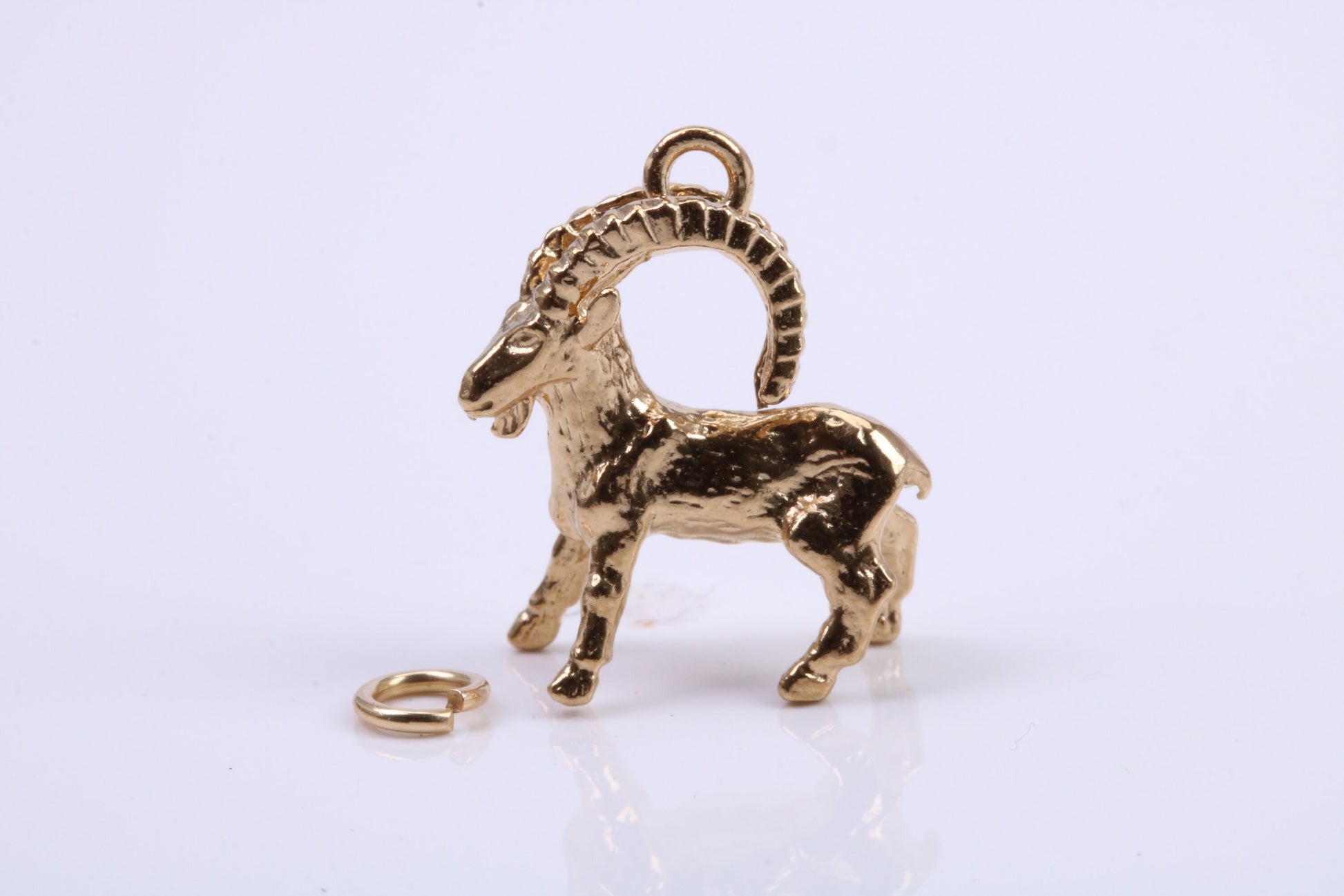 Capricorn Zodiac Sign Charm, Traditional Charm, Made from Solid 9ct Yellow Gold, British Hallmarked, Complete with Attachment Link