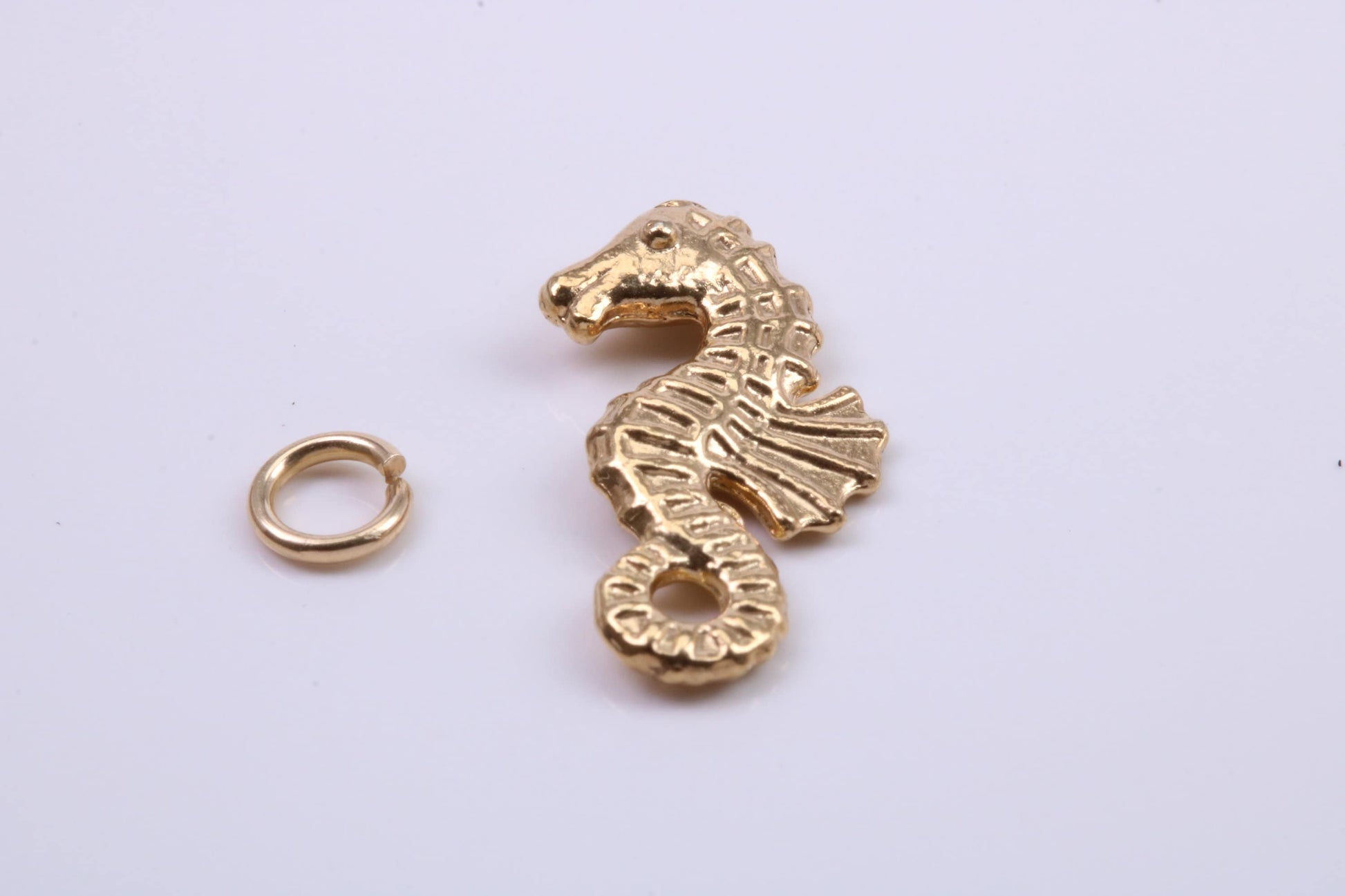 Sea Horse Charm, Traditional Charm, Made from Solid 9ct Yellow Gold, British Hallmarked, Complete with Attachment Link