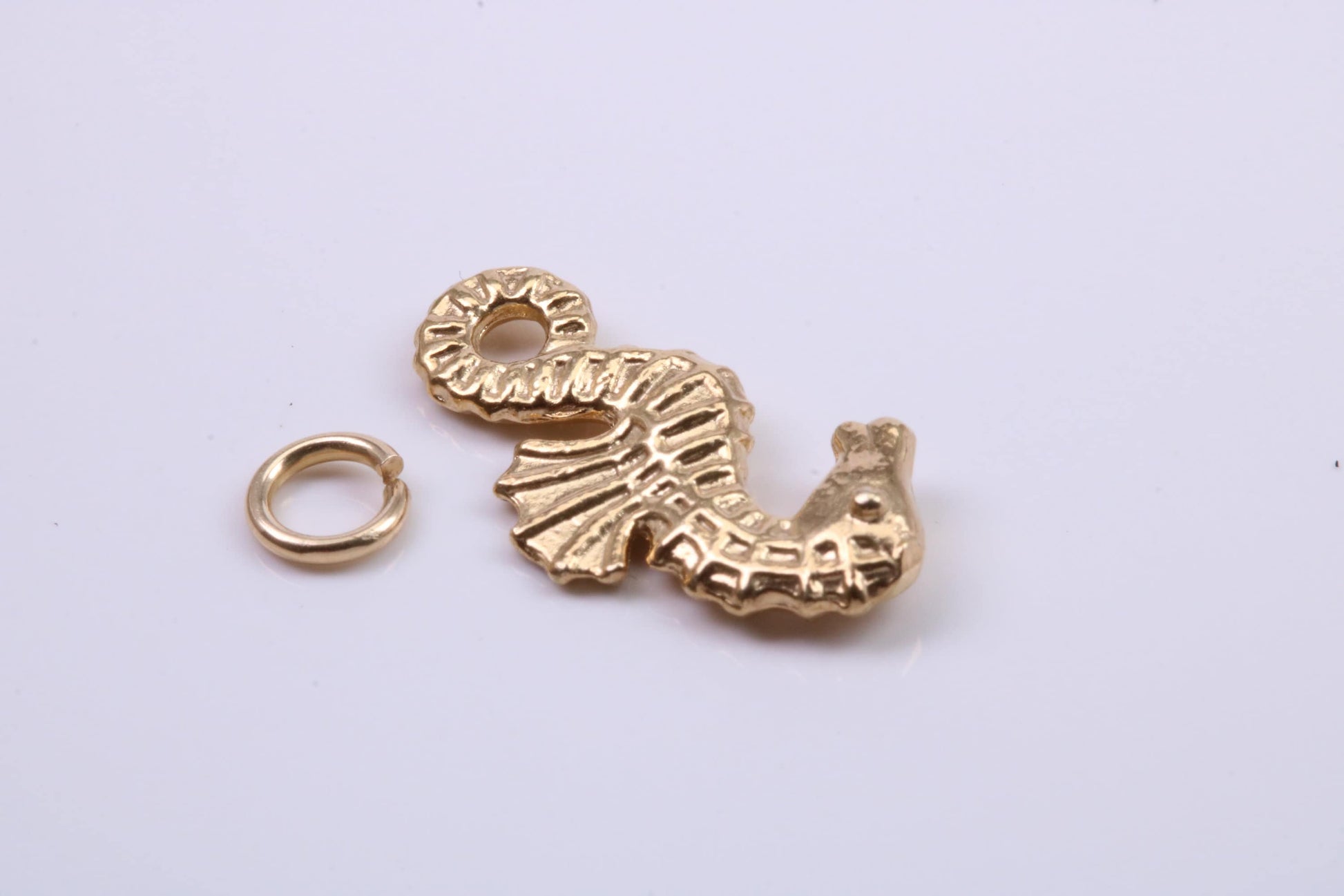 Sea Horse Charm, Traditional Charm, Made from Solid 9ct Yellow Gold, British Hallmarked, Complete with Attachment Link