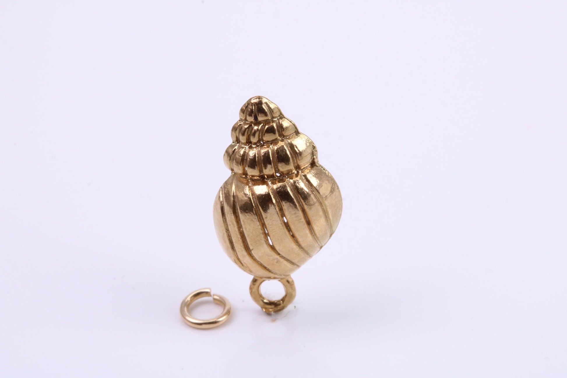 Sea Shell Charm, Traditional Charm, Made from Solid 9ct Yellow Gold, British Hallmarked, Complete with Attachment Link