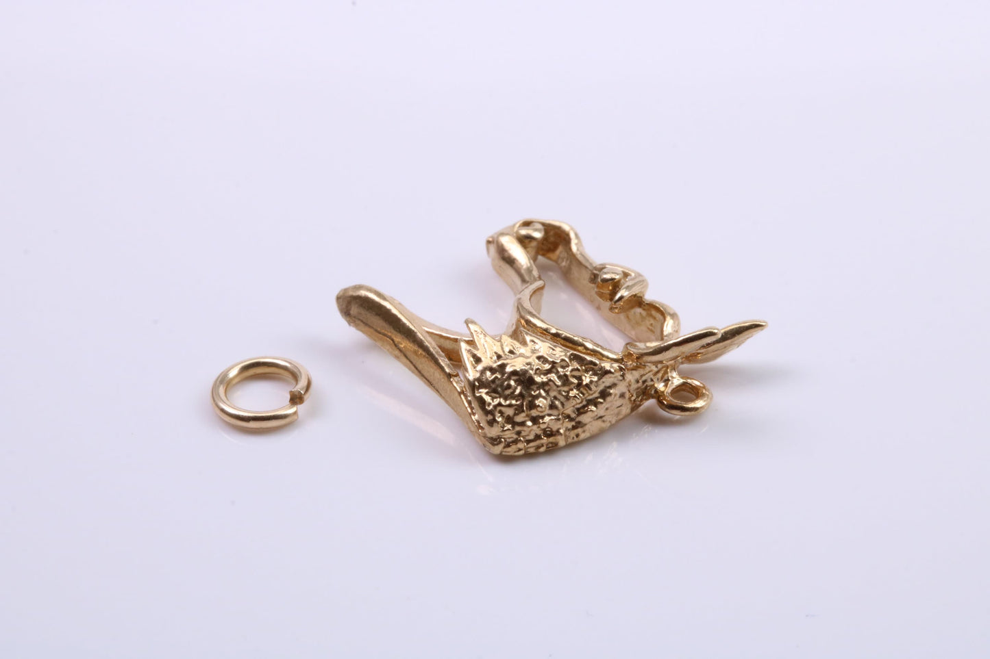 Horse Head Charm, Traditional Charm, Made from Solid 9ct Yellow Gold, British Hallmarked, Complete with Attachment Link