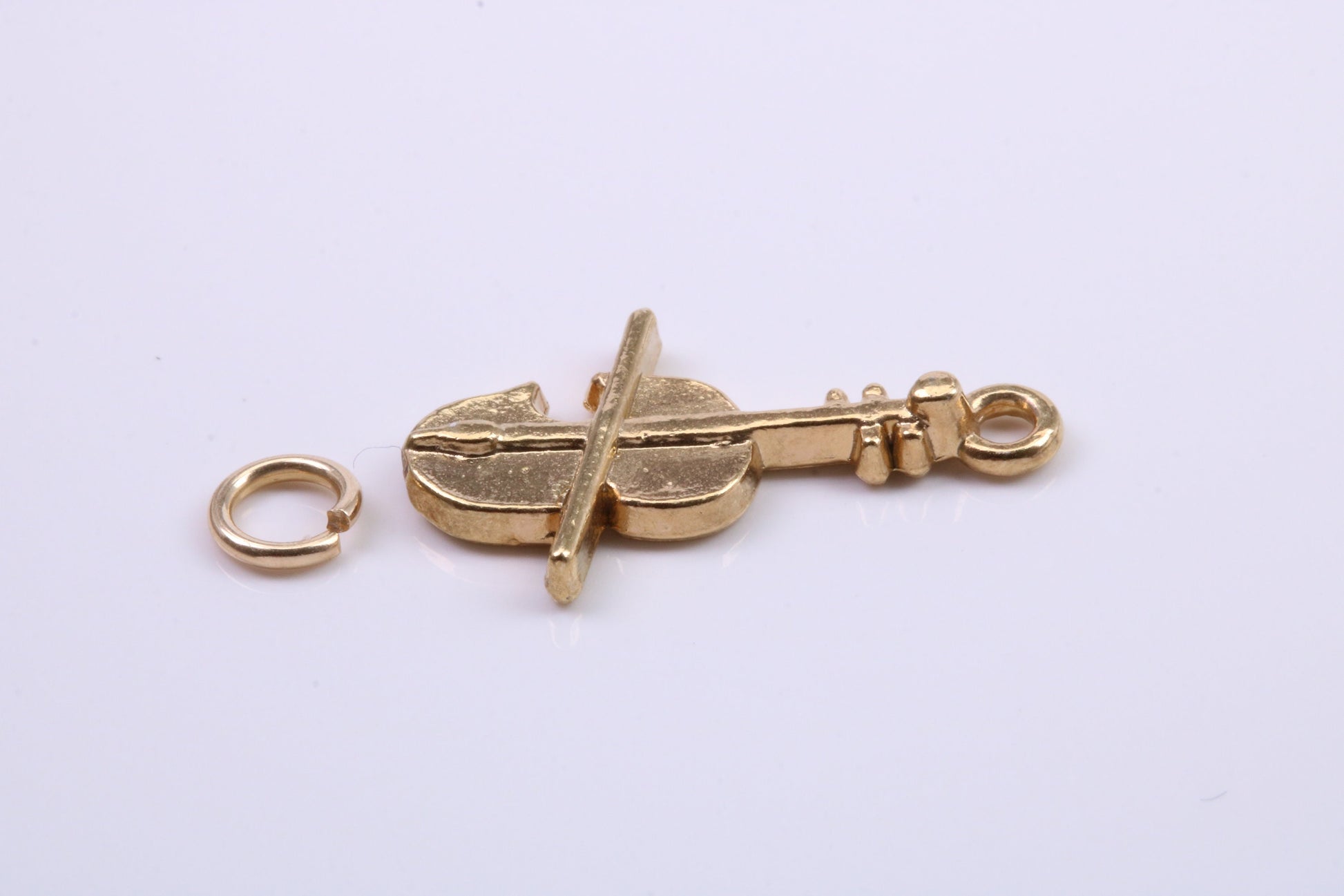 Violin Charm, Traditional Charm, Made from Solid 9ct Yellow Gold, British Hallmarked, Complete with Attachment Link